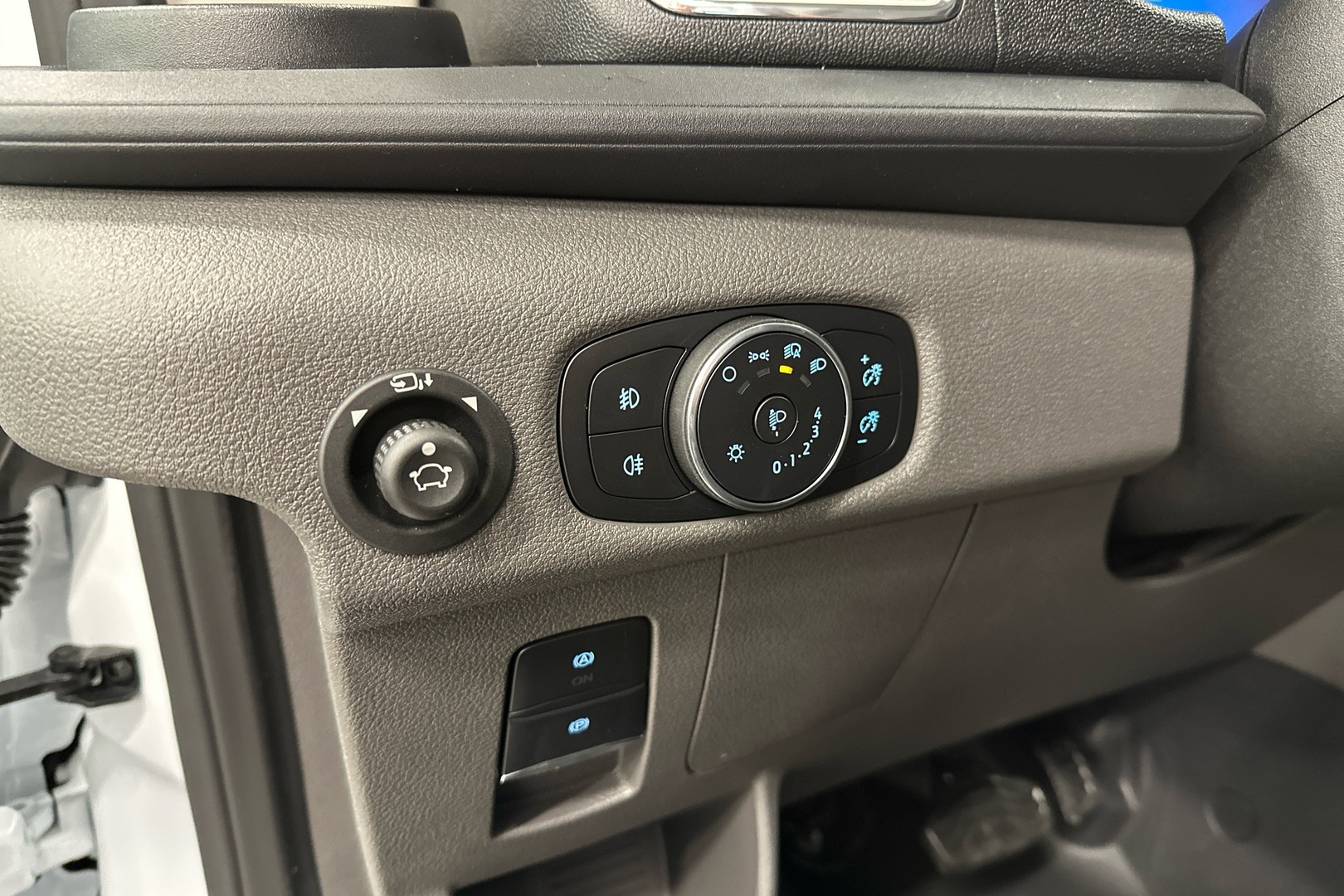 Ford Transit 2026, bild 7/23