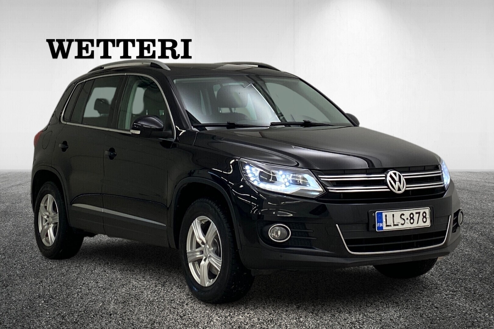 VOLKSWAGEN Tiguan Sport & Style 2,0 TDI 170 hv 4MOTION / Panoraama / Webasto / Koukku / Nahkasisusta / Tutkat / Vakkari / - / Manuaali!, 170hv versio / Panoraama / Webasto / Koukku / Nahkasisusta / Vakkari / Tutkat /