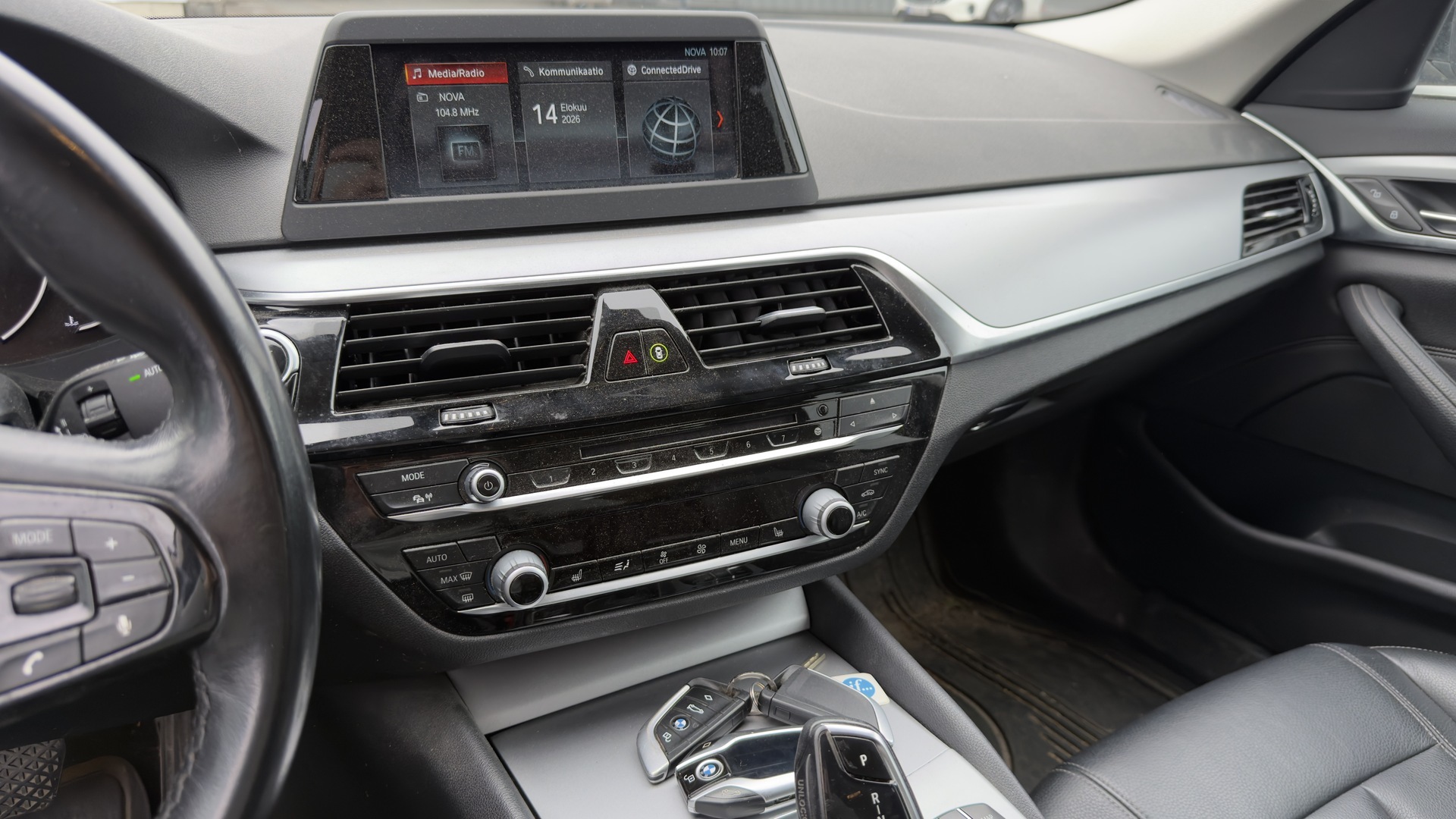 BMW 520 G30 Sedan 520d A xDrive Business 2018, photo 6/7