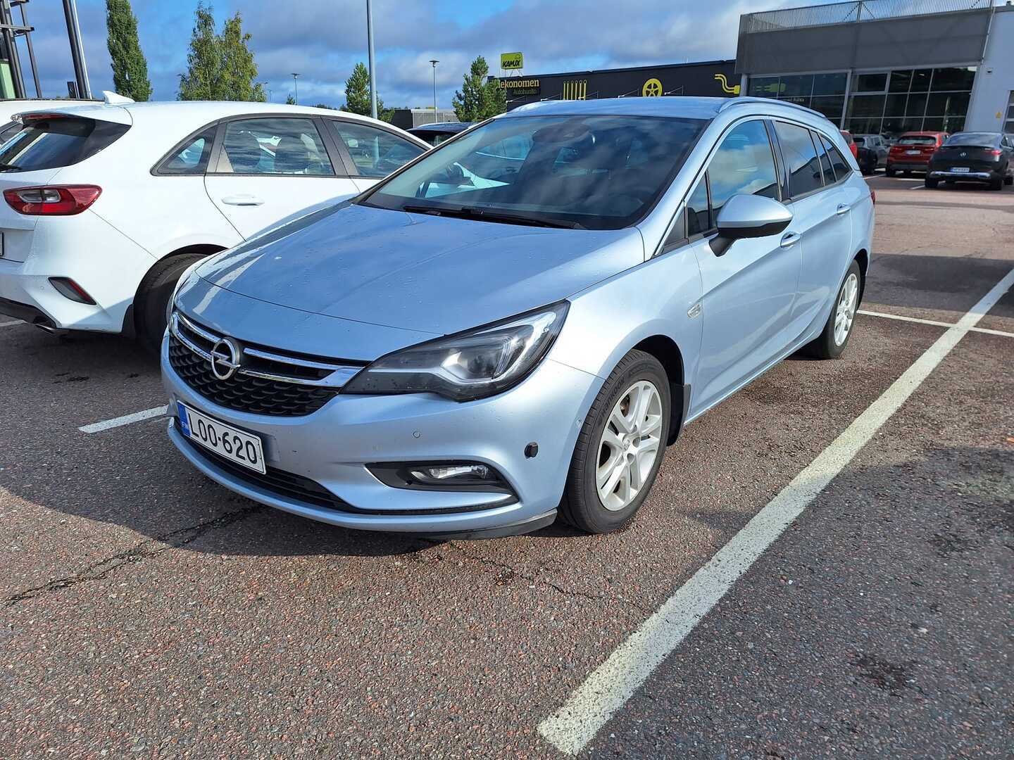 OPEL Astra Sports Tourer Innovation 1,6 CDTI ECOTEC Start/Stop 100kW MT6 // Matrix-Led / Lohko+sisäp / Urheiluistuimet / Keyless //
