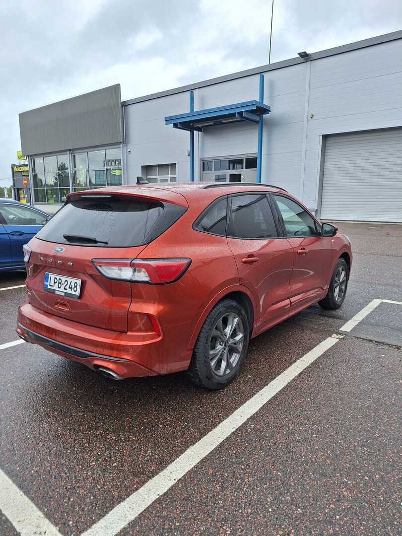 Ford Kuga 2021, kuva 3/5
