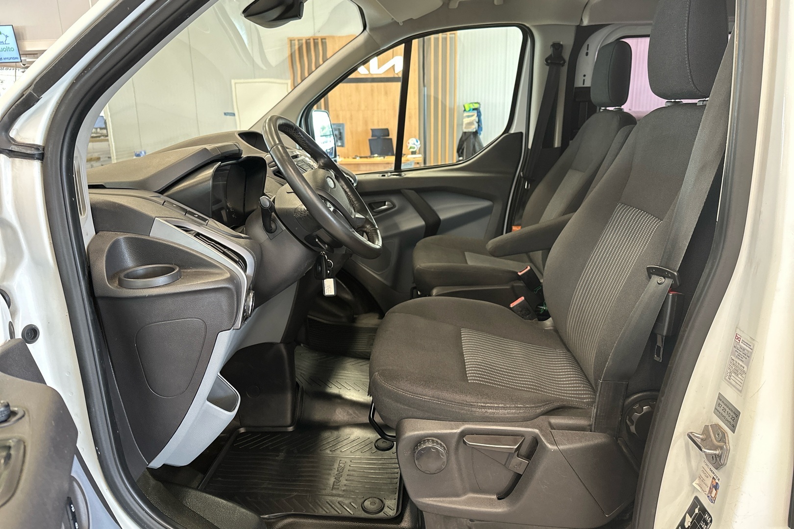 Ford Transit Custom 2016, kuva 6/24