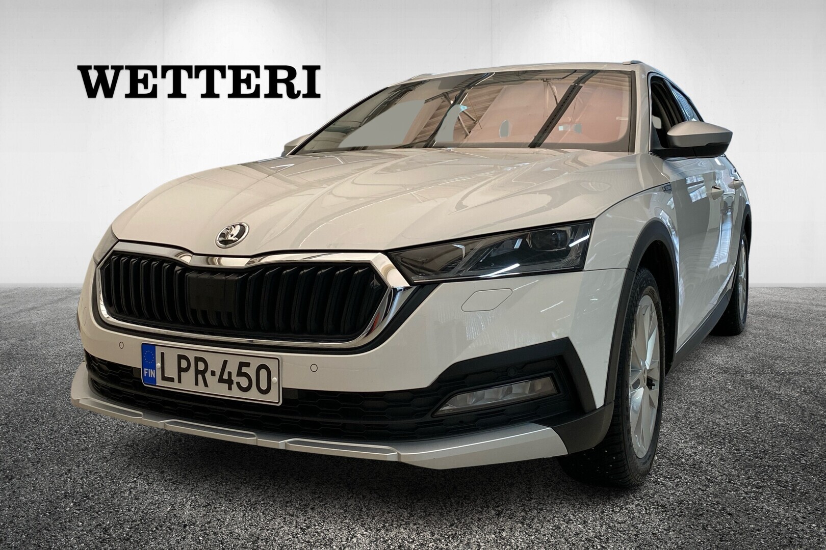 SKODA Octavia Combi 2.0 TDI 150 4x4 Scout DSG Autom. - Suomi-auto / Polttoainekäyttöinen lisälämmitin / Mukautuva vakkari / Koukku / LED valot / Lämmitettävä tuulilasi ja ratti