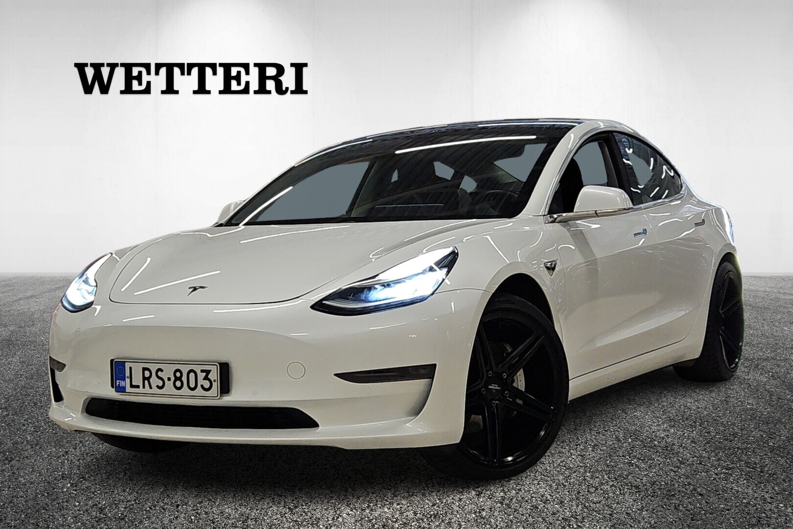 TESLA Model 3 Long Range Dual Motor AWD / Juuri tullut! / Adapt.vakkari / Lasikatto / P-Kamera / LED / BLIS / Navi / - / Juuri tullut! / Adapt.vakkari / Lasikatto / P-Kamera / LED / BLIS / Navi /