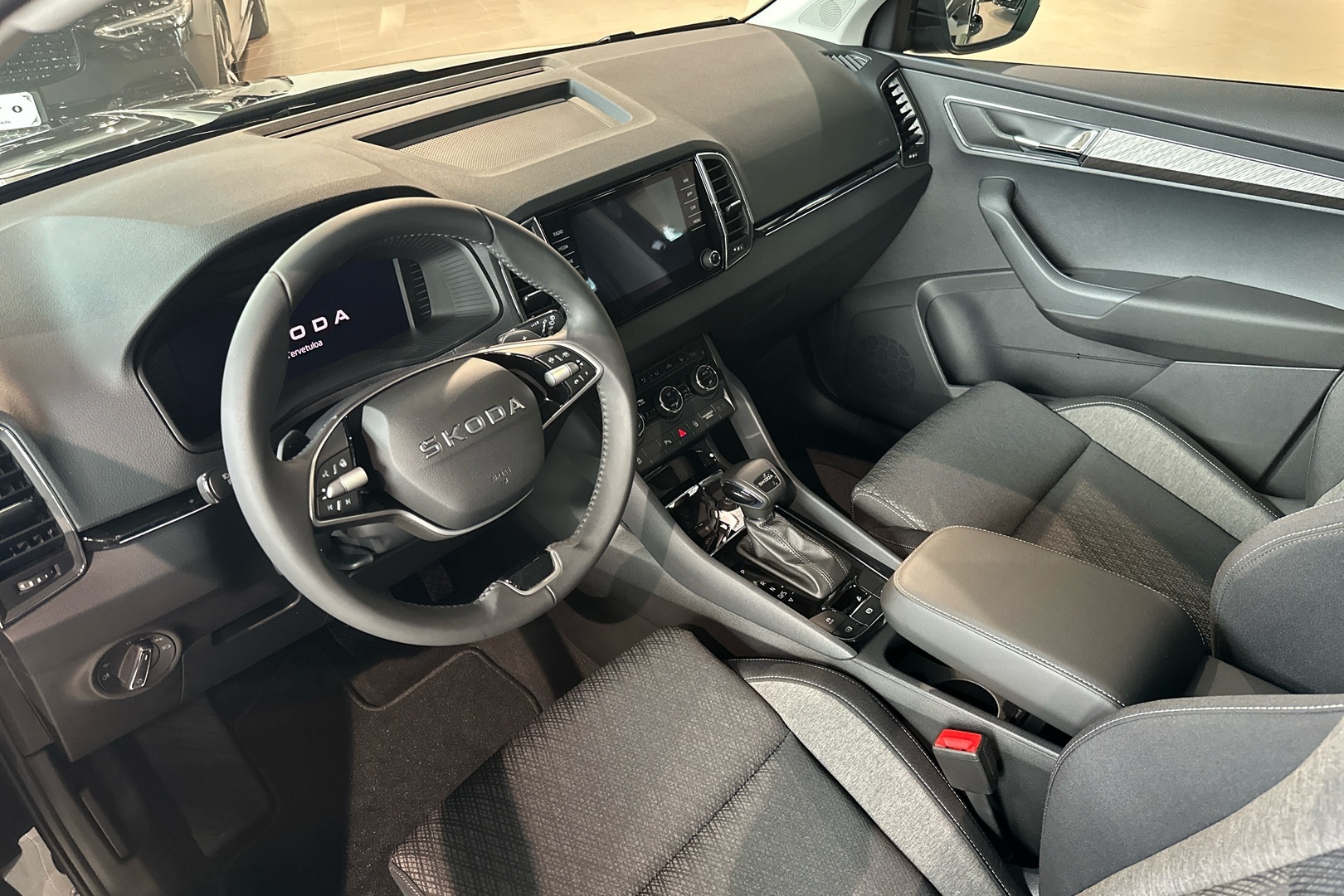 Skoda Karoq 1.5 TSI Style DSG Autom. 2025, kuva 7/11