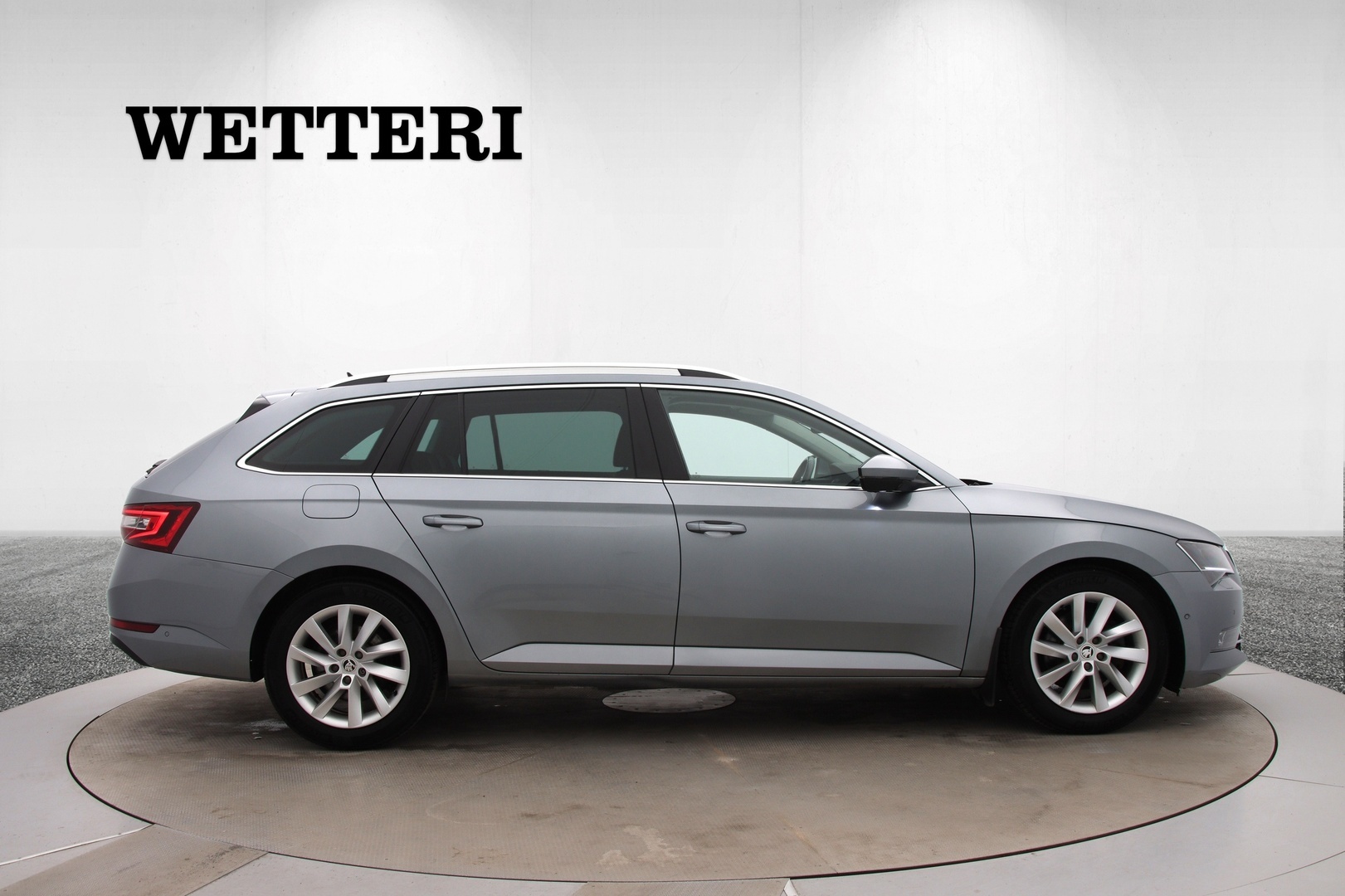 Skoda Superb 2017, kuva 6/36