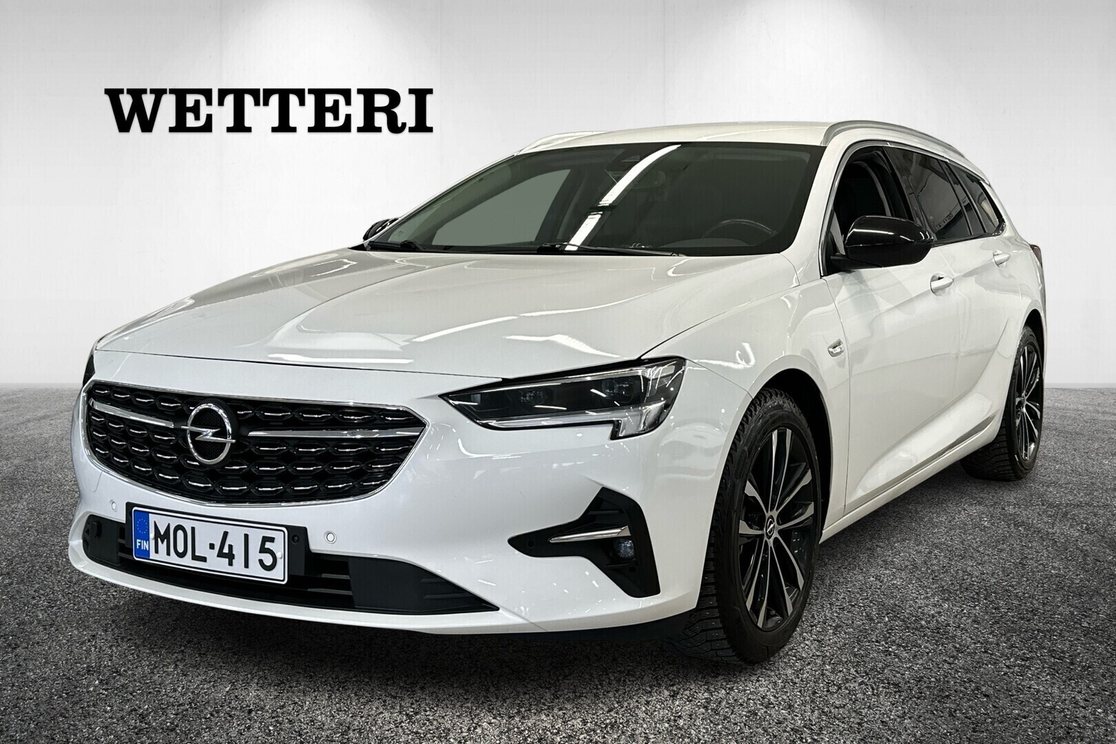 OPEL Insignia Sports Tourer Executive 175 D Turbo A - 1-Om. Suomiauto / Adapt.vakkari / AGR-istuimet / Pixel-led  / Navi / P.Kamera / Ilmastoidut istuimet / Nahkaverhoilu / Hieronta / Navigointi / Kamera /