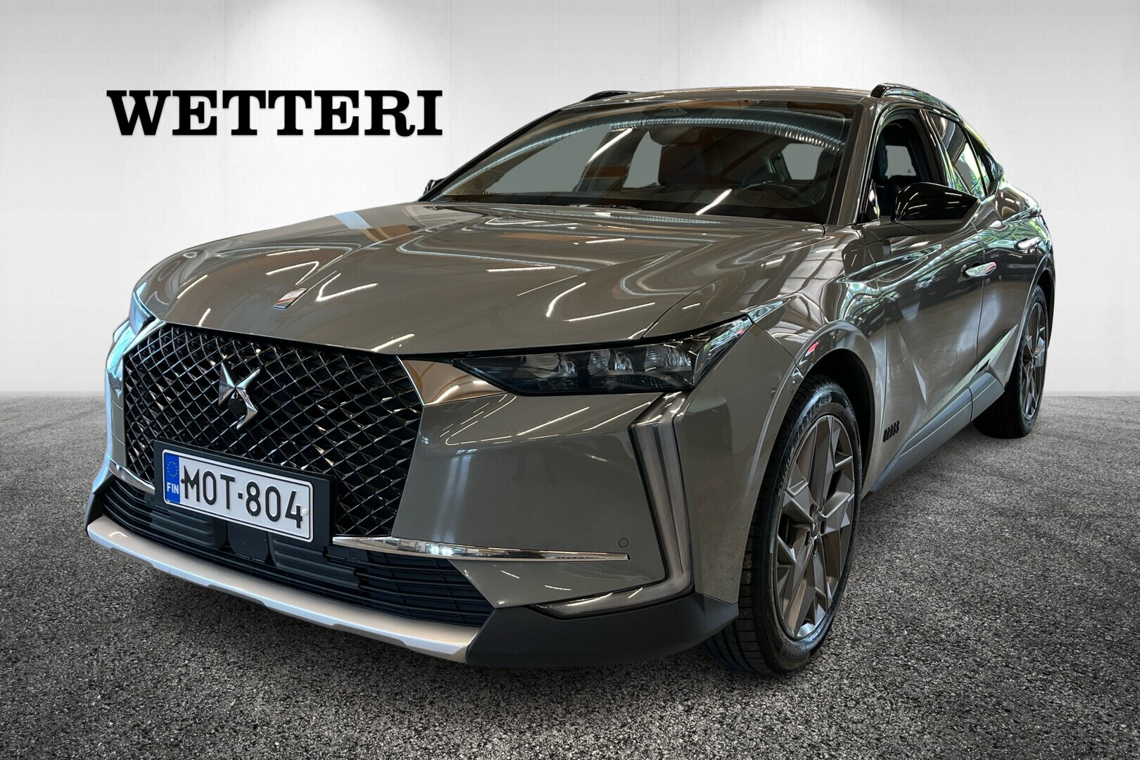 DS 4 E-Tense Plug-in Hybrid 225 Trocadero Cross Automaatti Launch Edition // SOH 91.5% / Takuu 12/2029 / HUD / 2xAlut // - // SOH 91.5% / Takuu 12/2029 / HUD / Lämm. Tuulilasi / AGR-Istuin / Keyless / LED-valot / P.Kamera / 2xAlut //