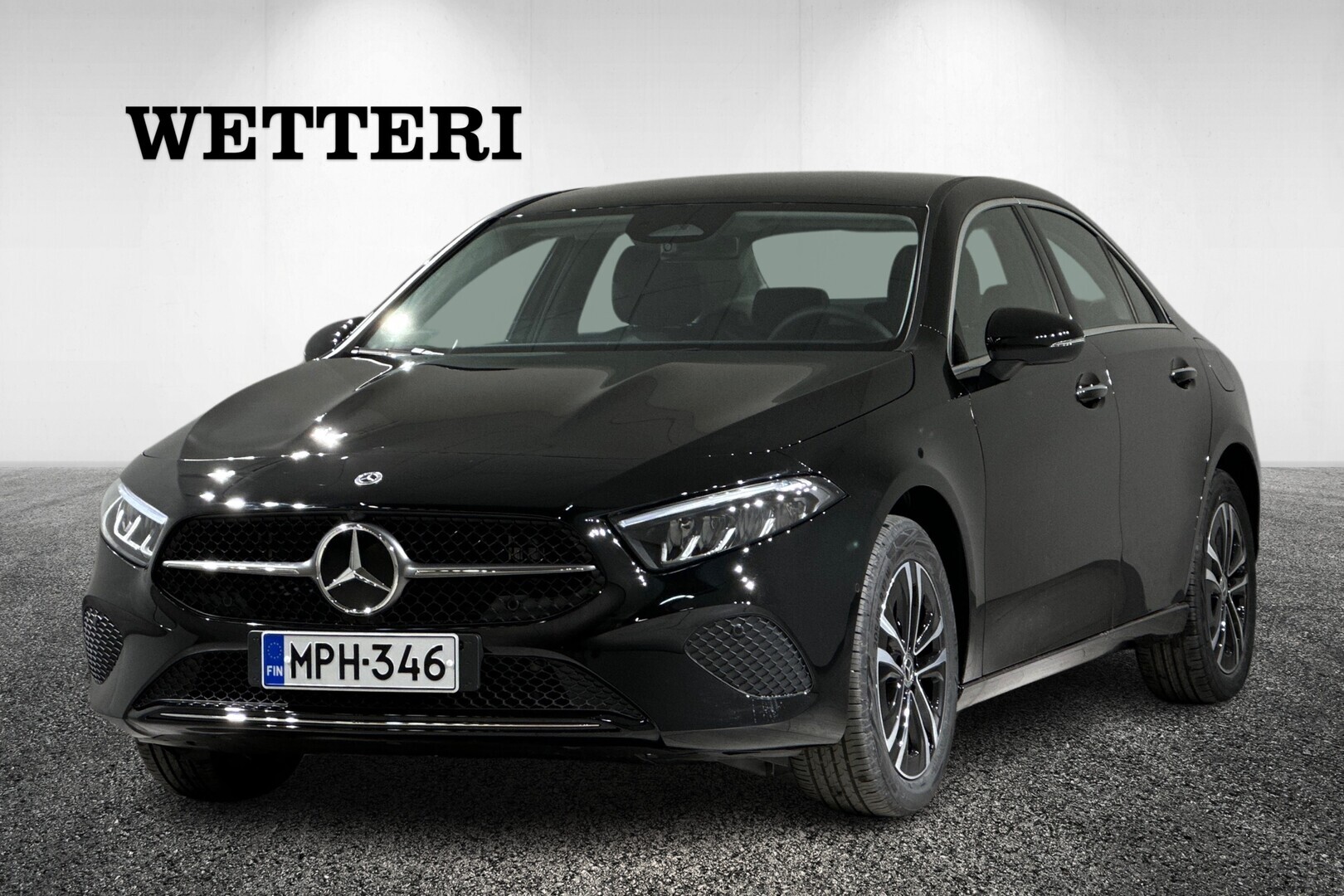 MERCEDES-BENZ A 250 e A sedan - ** ACC / Vetokoukku / Kamera / Navi / Keyless go **
