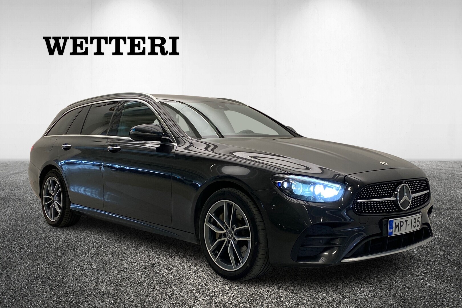 MERCEDES-BENZ E 300 de T A Business Avantgarde EQ Power - Täydellinen merkkiliikkeen huoltohistoria / Siistikuntoinen / Myydään huutokaupat.com kautta https://huutokaupat.com/kohde/6263663