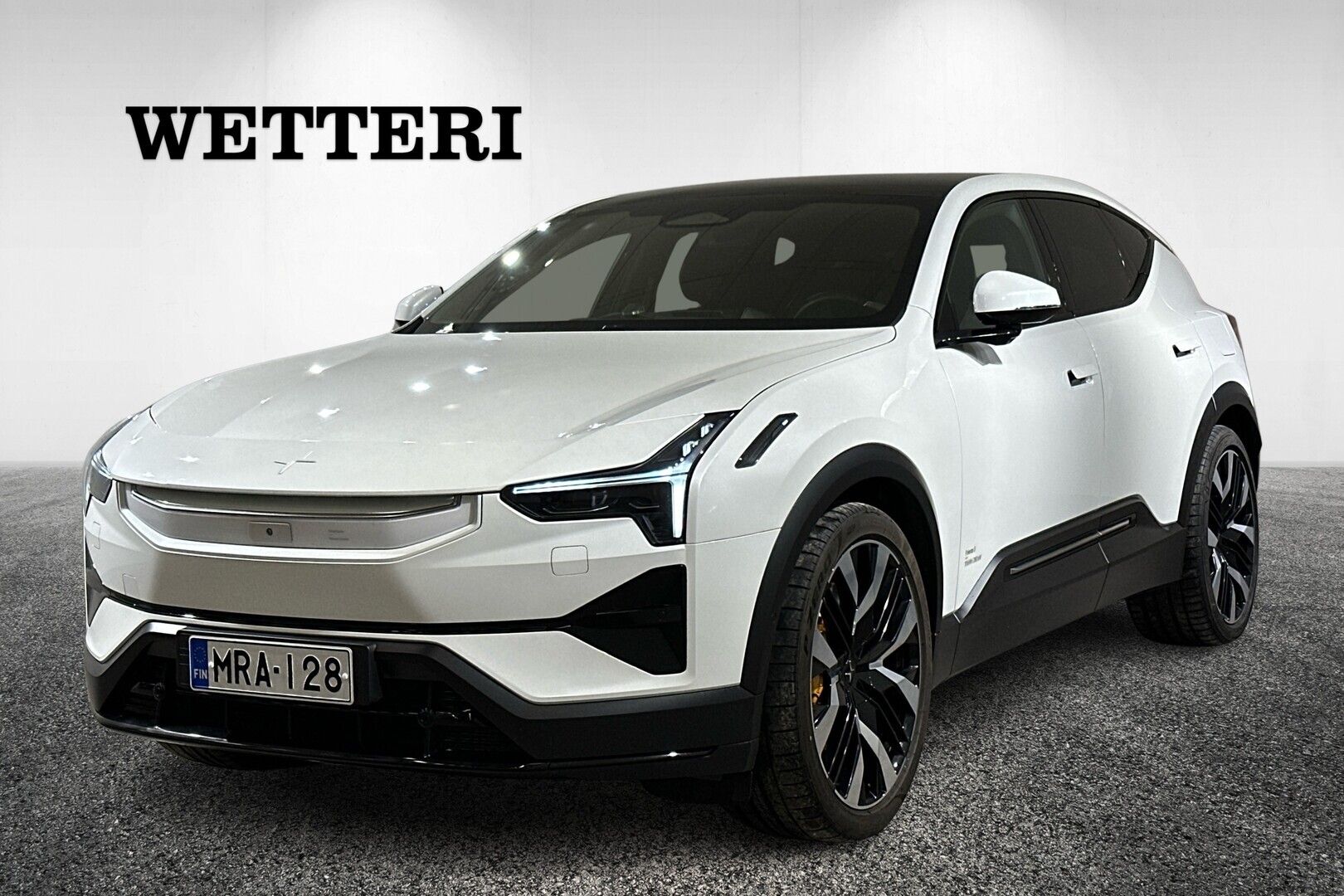 POLESTAR 3 Long range Dual motor 111 kWh Performance Plus Pilot - **Pilot assist / 360 kamera / ACC / Koukku / Ilmajousitus **