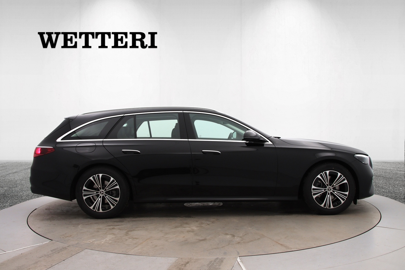 Mercedes-Benz E 220 d 4MATIC T A 2026, kuva 6/47