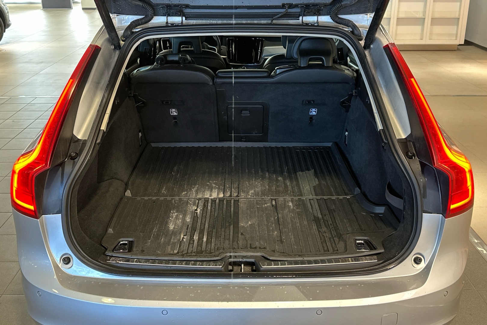 Volvo V90 D4 Business aut 2017, kuva 5/20