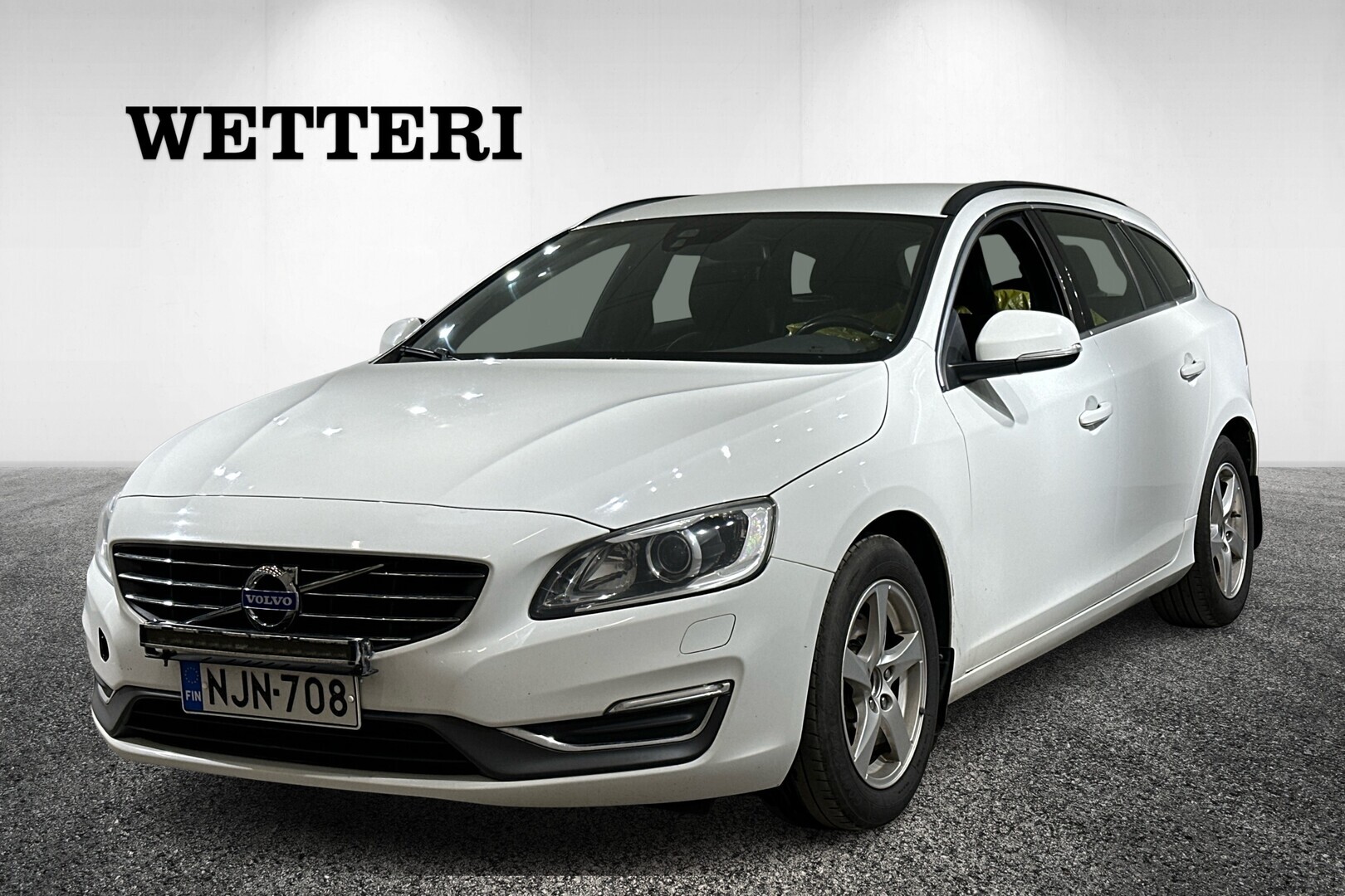 VOLVO V60 D4 Momentum aut - Myydään huutokaupat.com / linkki varusteissa