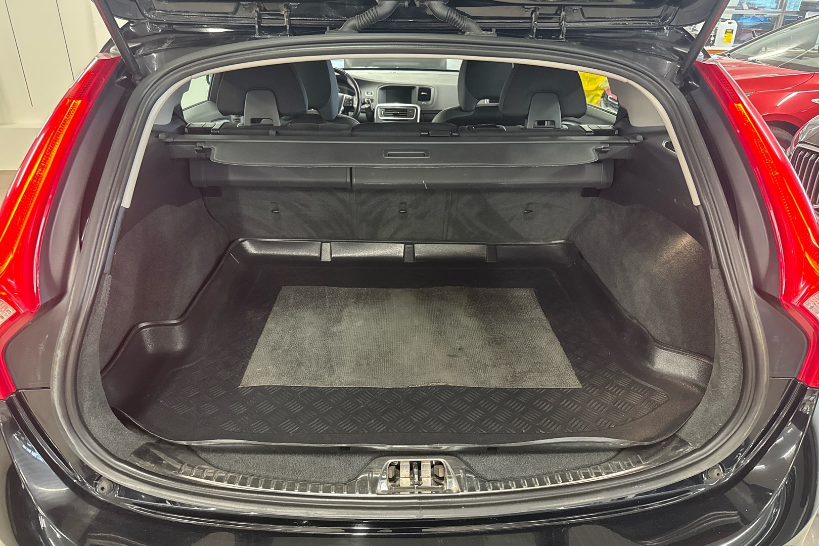 Volvo V60 D4 Business aut 2014, kuva 7/18