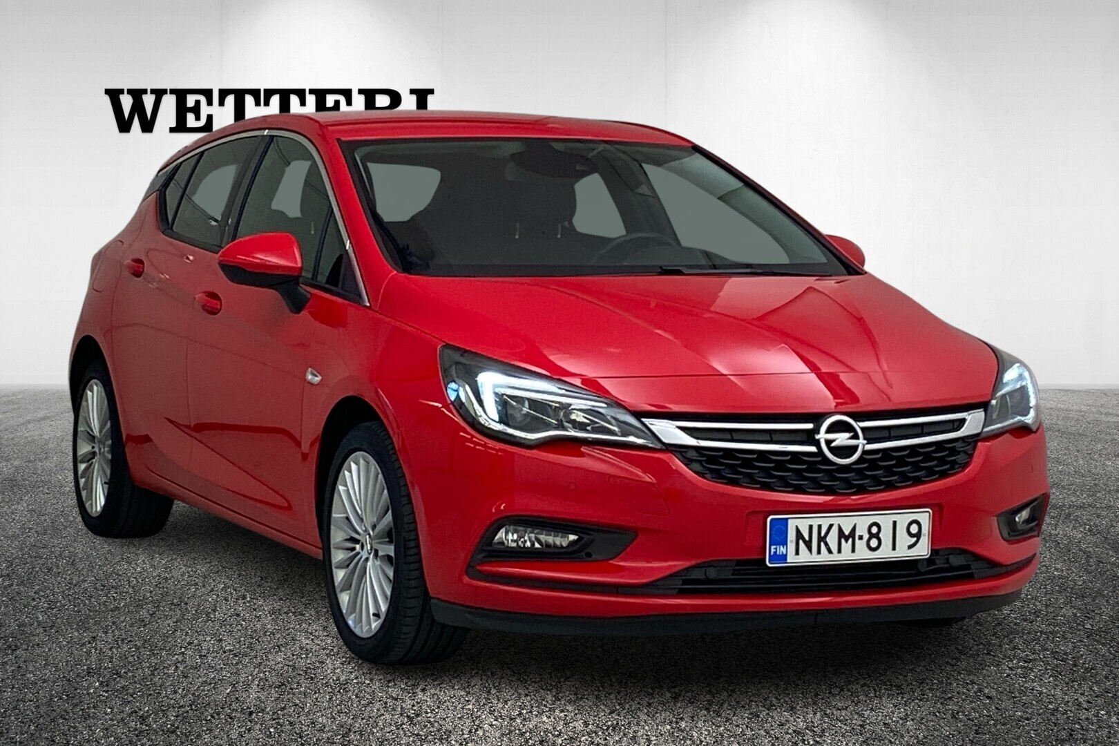 OPEL Astra 5-ov Innovation 1,4 Turbo / Kamera ja tutkat / Ratin ja takapenkin lämmitys / Navi / Aut.ilmast. / Vakkari / Avaimeton