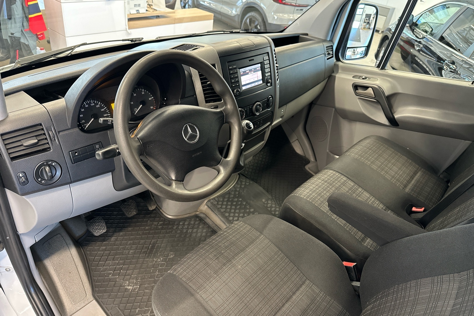 Mercedes-Benz Sprinter 2014, kuva 6/19