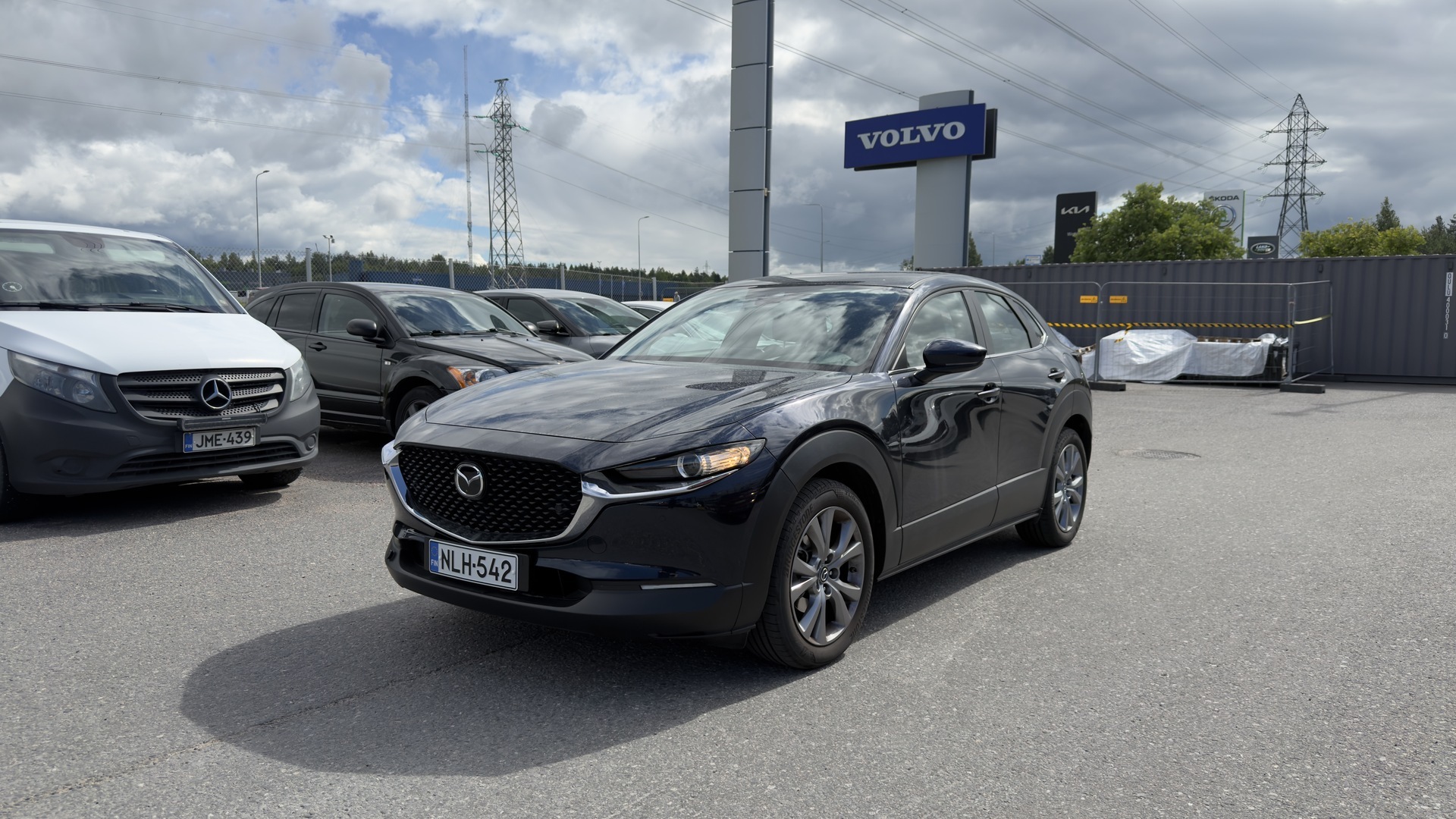 MAZDA CX-30 AWD 2,0 (186hv) M Hybrid e-Skyactiv-X Optimum Plus AT - ACC / Navi / Moottorinlämmitin / Juuri tullut / Kysy tarjous jo nyt ! / 0417311818 - mika.myllykangas@wetteri.fi ( myös whatsapp )