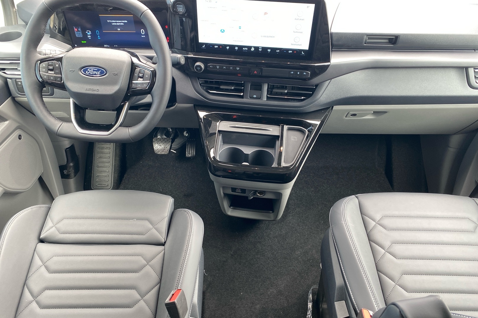 Ford Tourneo Custom 2026, kuva 7/16