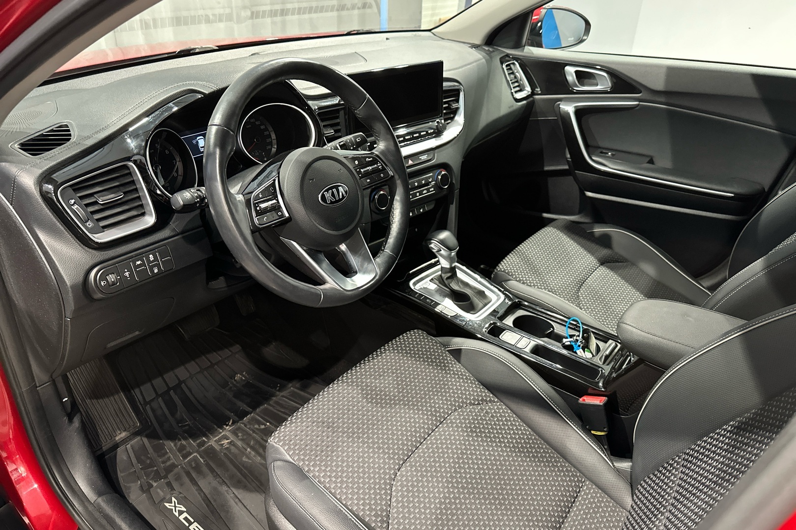 Kia Xceed 1,4 T-GDI ISG 140hv EX DCT AT 2020, kuva 5/23