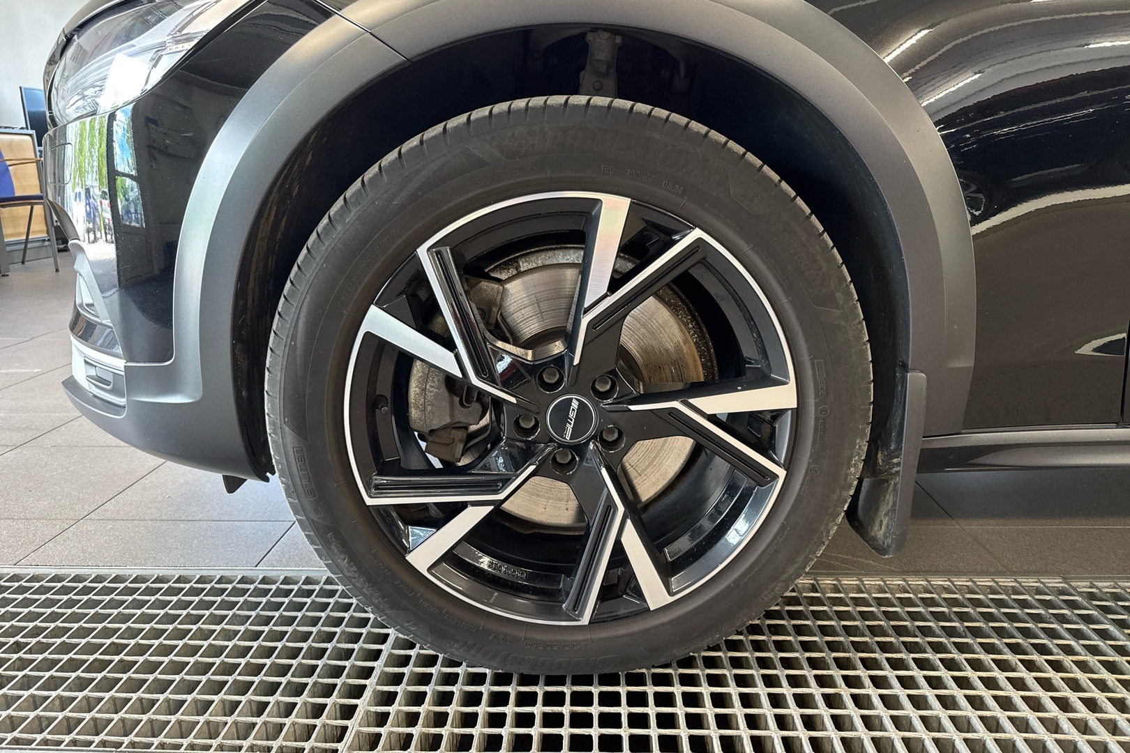 Volvo V90 Cross Country 2021, kuva 6/18