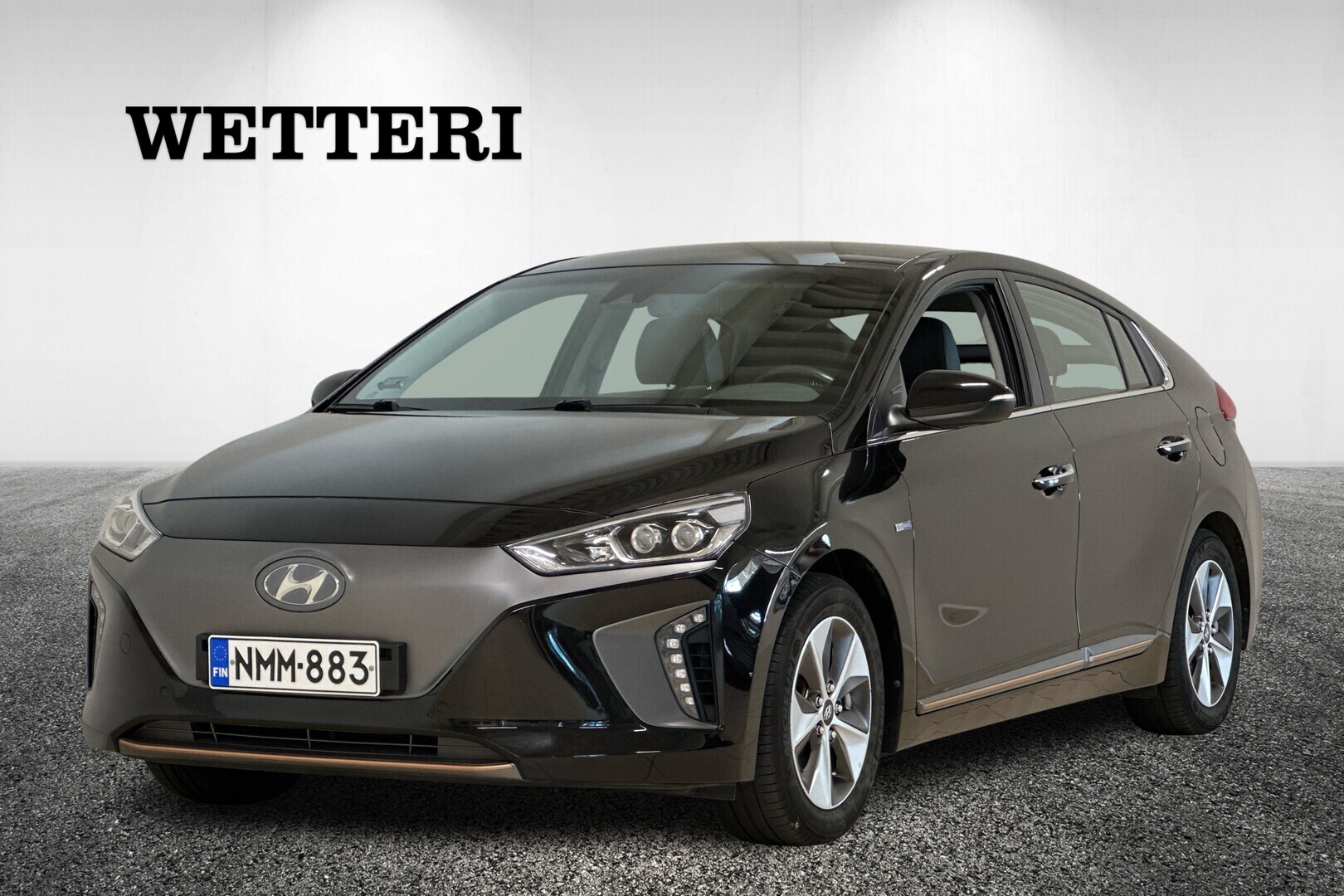 HYUNDAI IONIQ electric Premium Plus - / Akkutestin SOH 91% / Lämpöpumppu / Adapt. vakkari / Nahkasisusta / Infinity / BLIS / Keyless / Peruutuskamera / Parkkitutkat / Kahdet renkaat aluvanteilla /