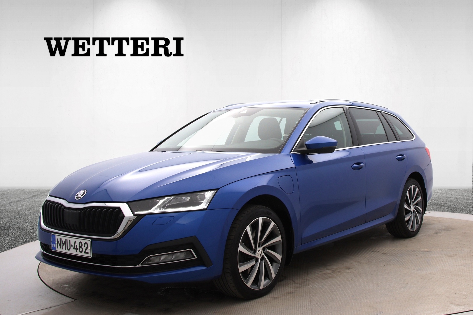 SKODA Octavia Combi 1.4 TSI PHEV Style iV DSG Aut / Webasto / ACC / Navi / Kamera / Panorama / Matrix Ledit / Sähköpenkit - **SOH 89,6% / Merkkihuollettu / Juuri huollettu / Huippuhieno!**
