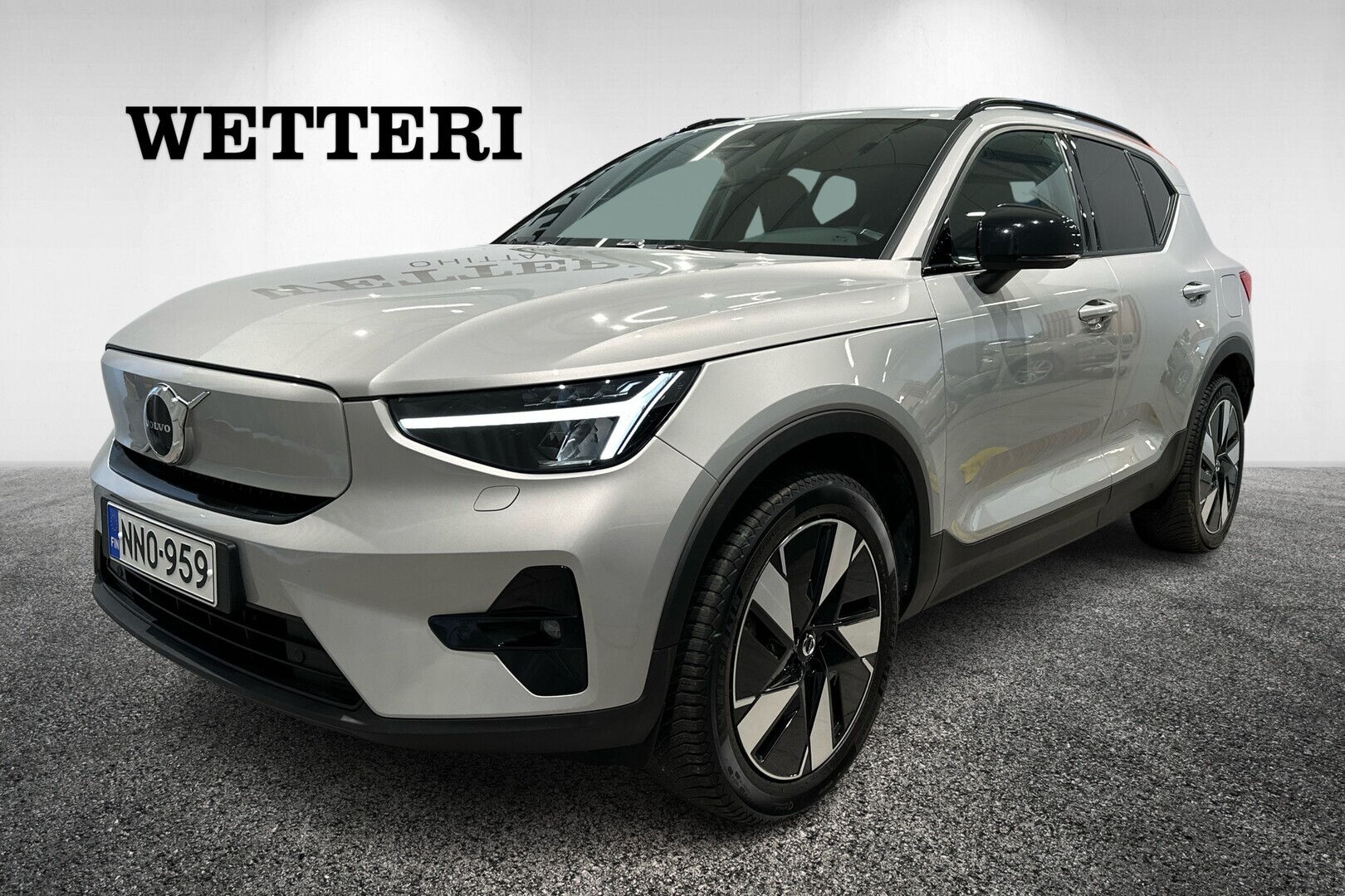 VOLVO XC40 Recharge Twin Plus - **1. Om / Koukku / ACC / Kamera / Takuu**