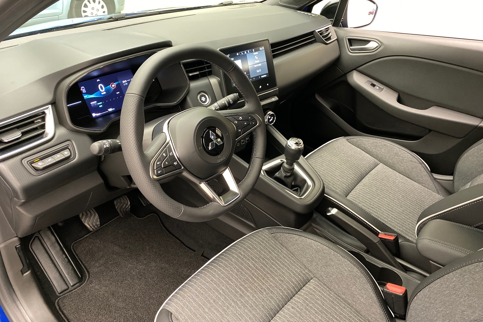 Mitsubishi Colt 1.0 MPI-T Intense MT 2025, kuva 7/18