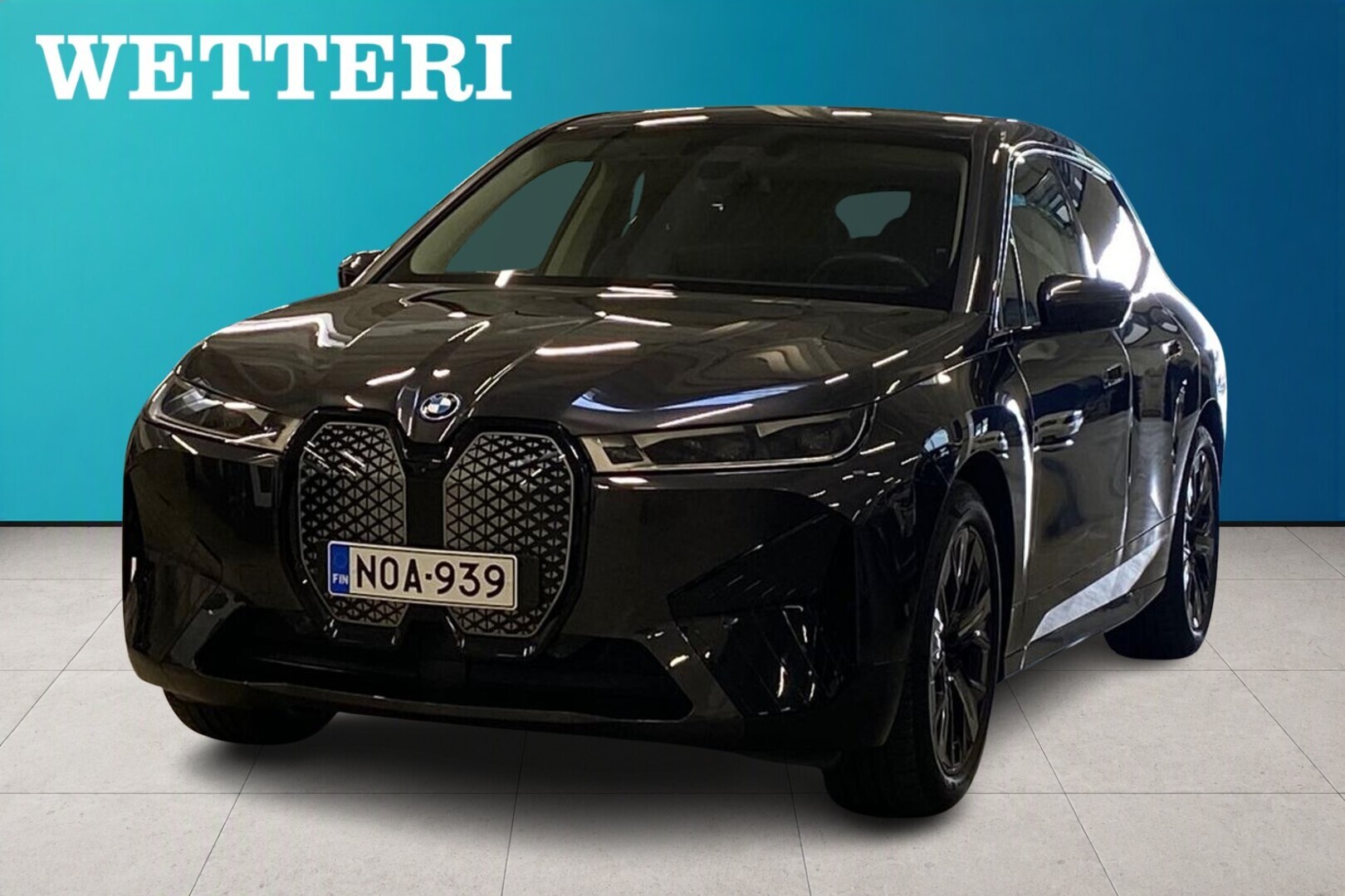 BMW iX xDrive40 / Laser-valot / 4-alueilmastointi / Koukku / Kamera 360 / Liikennemerkin tunnistus / Tummat lasit / Bluetooth
