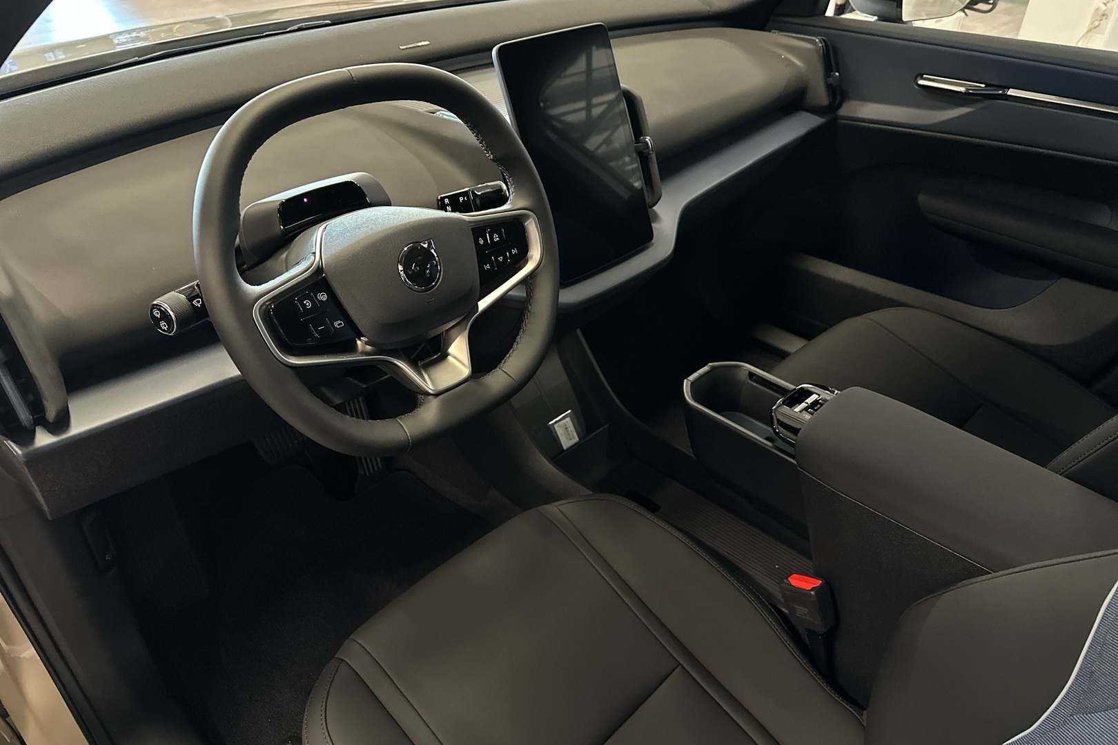 Volvo EX30 Twin Performance Ultra 2026, kuva 6/23