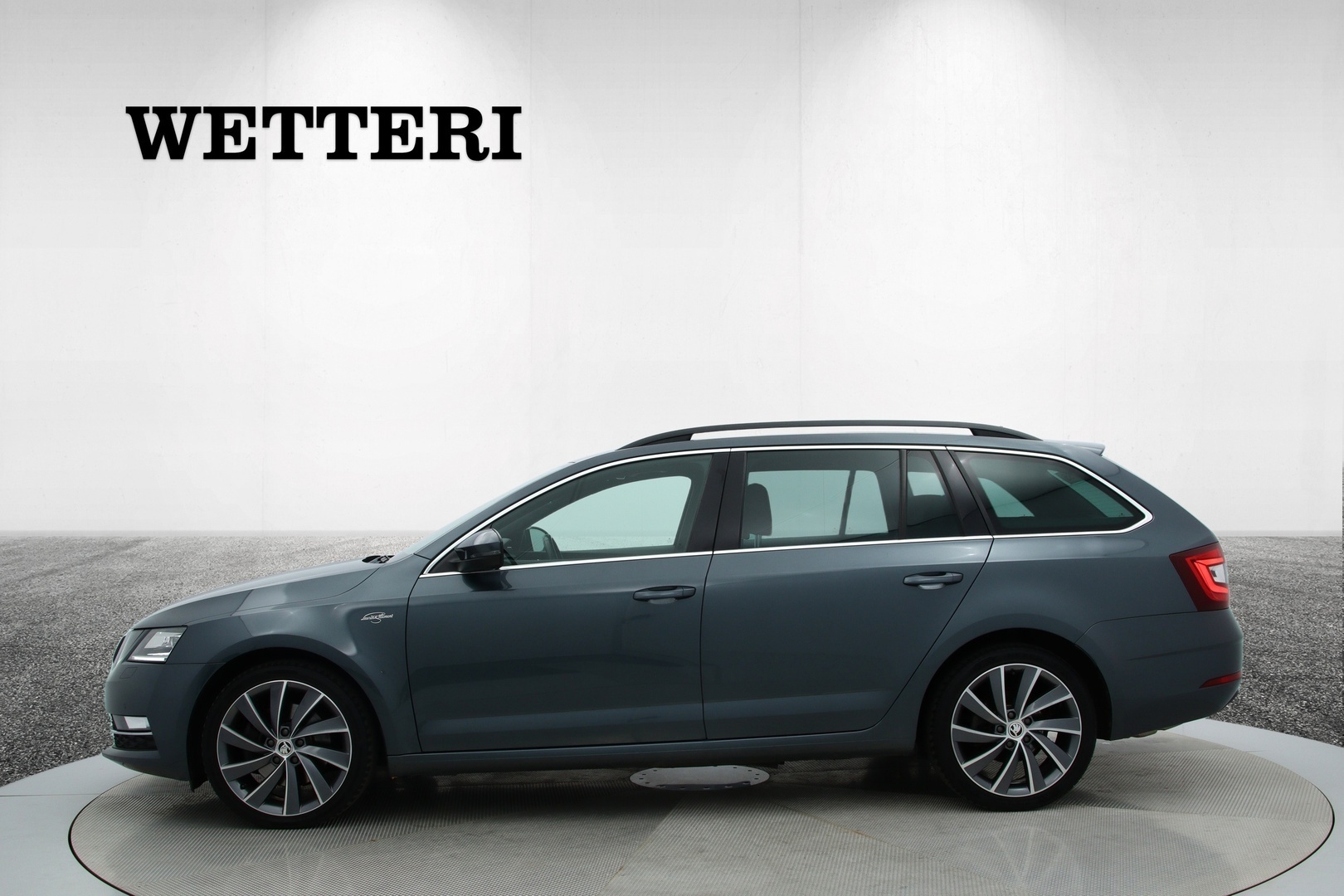 Skoda Octavia 2019, kuva 2/25