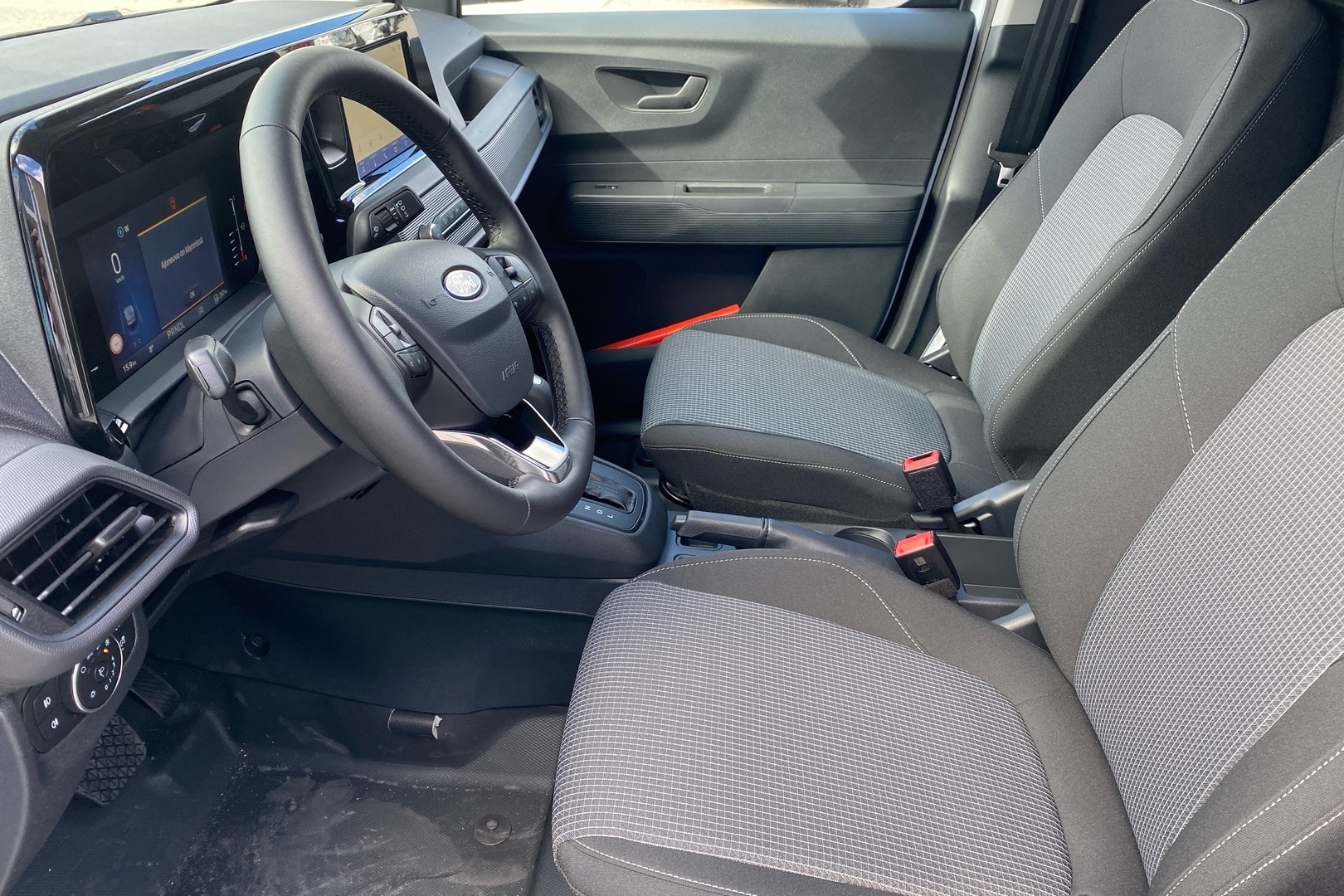 Ford Transit Courier 2026, kuva 6/14