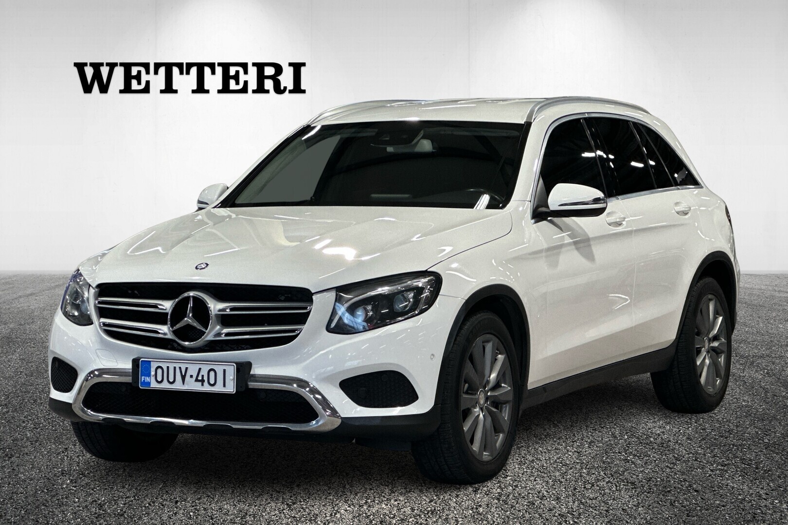 MERCEDES-BENZ GLC 220 d 4Matic A Premium Business / Juuri saapunut / Navi / Koukku