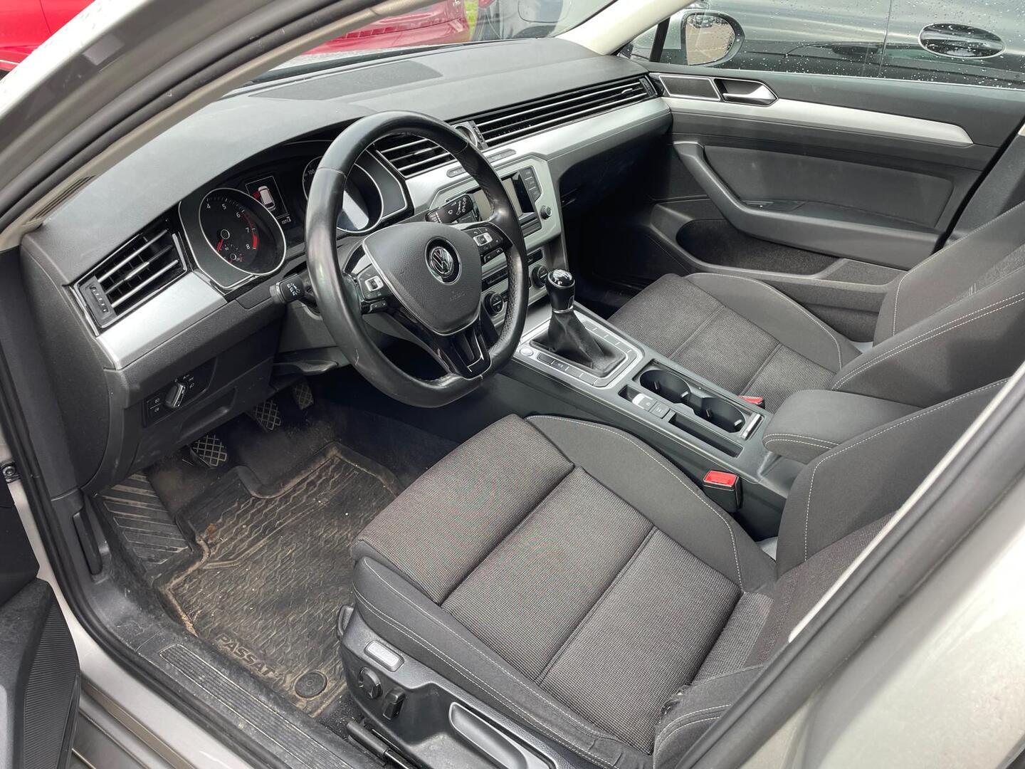 Volkswagen Passat 2015, photo 5/5