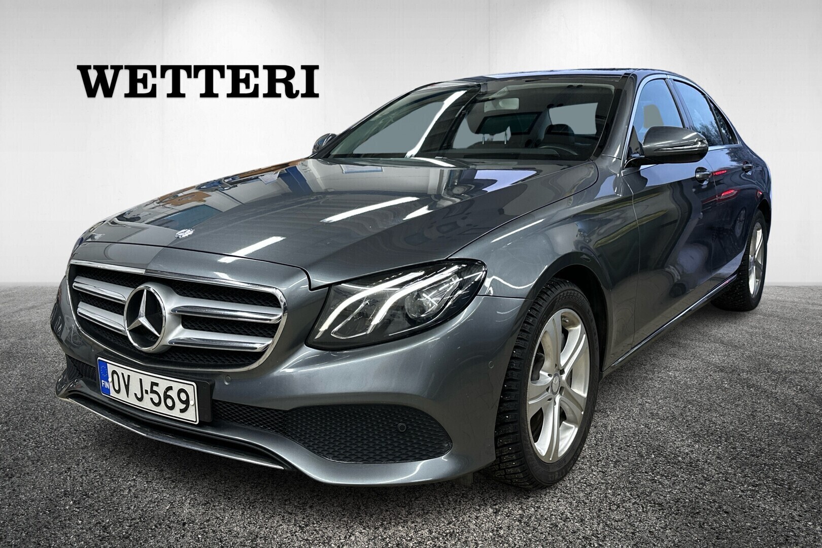 MERCEDES-BENZ E 350d A Premium Business **Kuntotarkastettu** - Aito V6-diesel! / Suomi auto / Merkki-huollettu / Peruutuskamera / Navigointi / Urheiluistuimet / Parkpilot- avustin / 