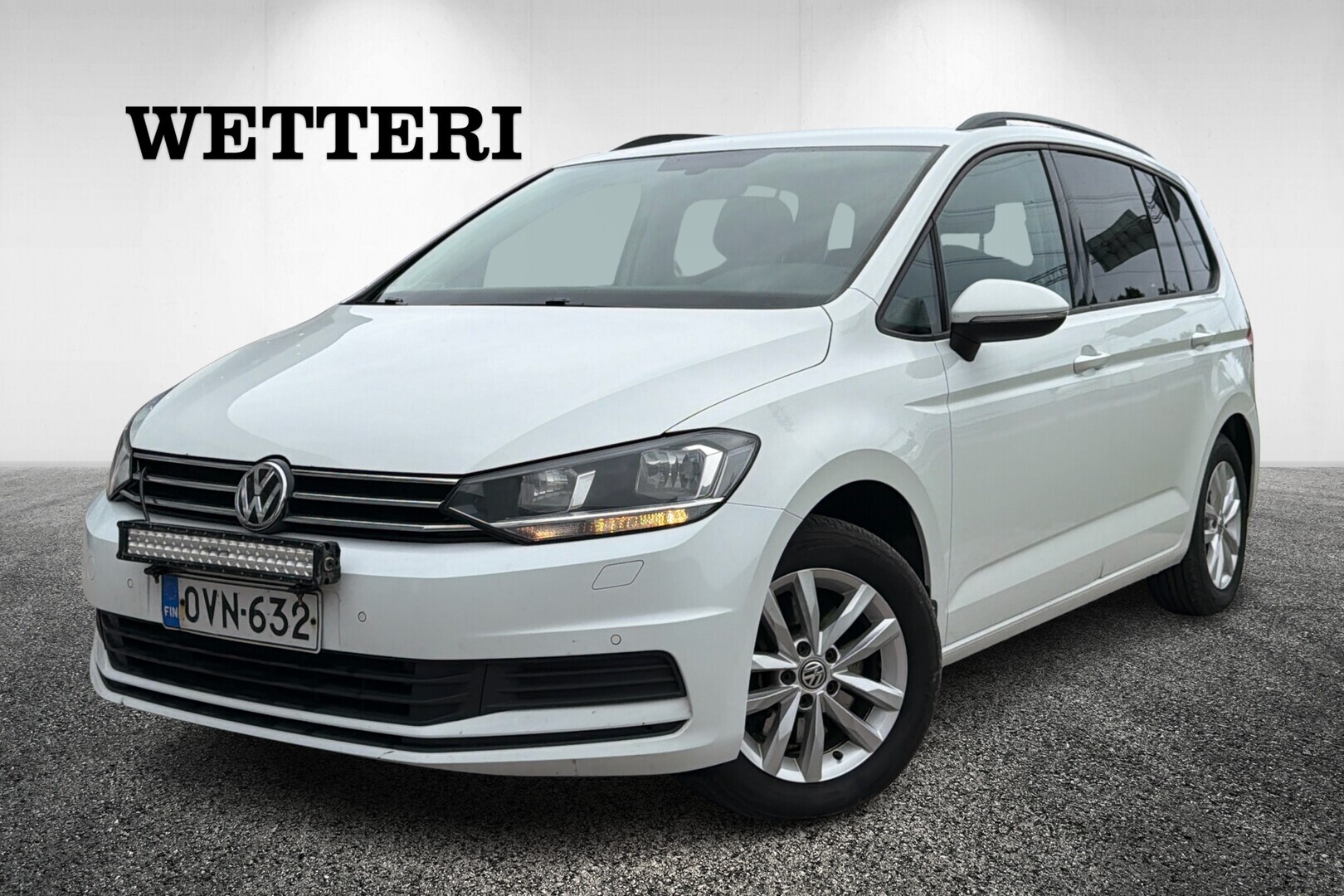 VOLKSWAGEN Touran Comfortline 1,6 TDI 85 kW (115 hv) DSG-automaatti - Myydään huutokaupat.com / linkki varusteissa