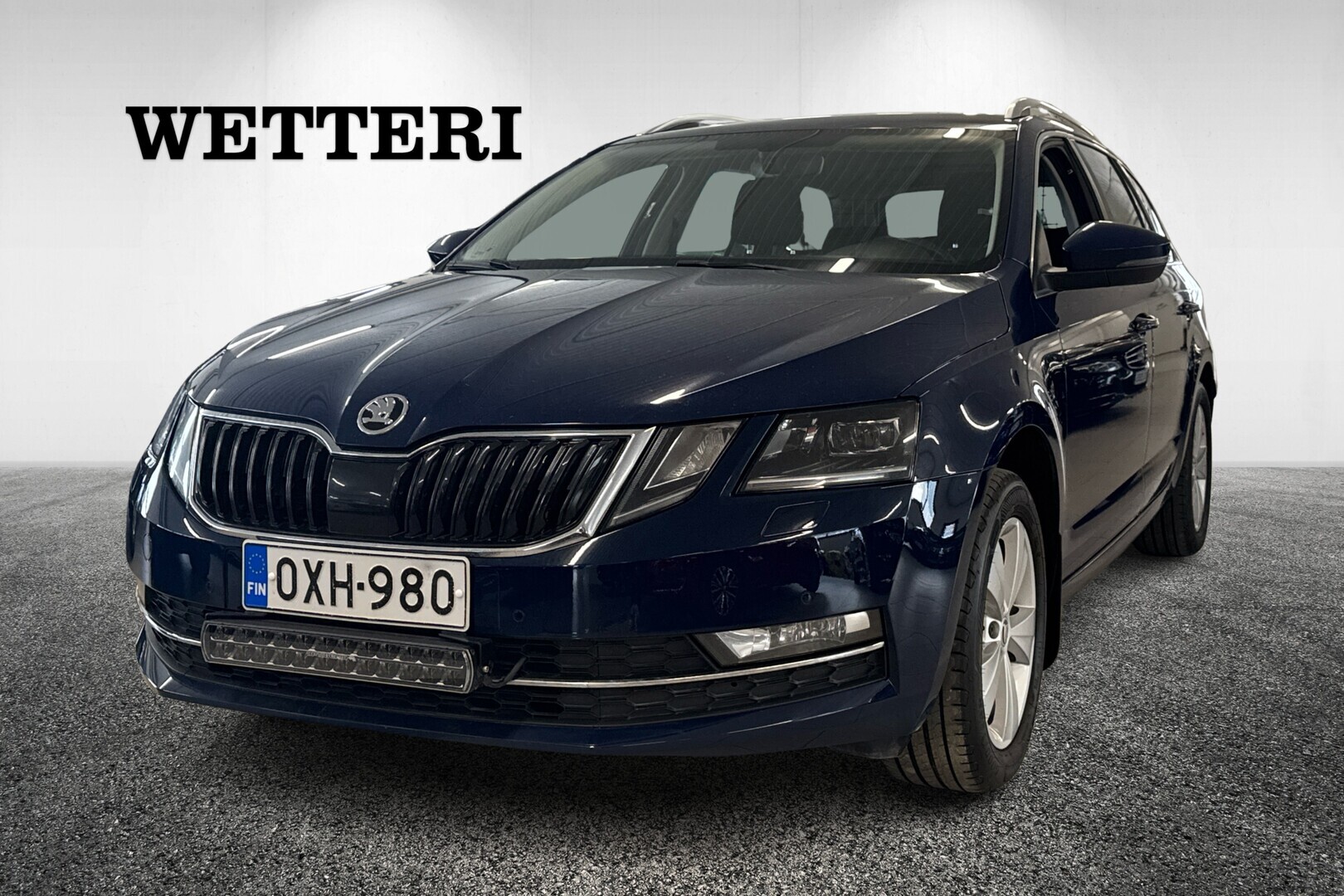 SKODA Octavia Combi 2,0 TDI 184 4x4 Style DSG Autom * Koukku / Webasto / Vakkari / Tutkat / Adapt. kaukovalot * - Suomiauto / Android Auto & Apple CarPlay / LED-ajovalot / Peruutuskamera
