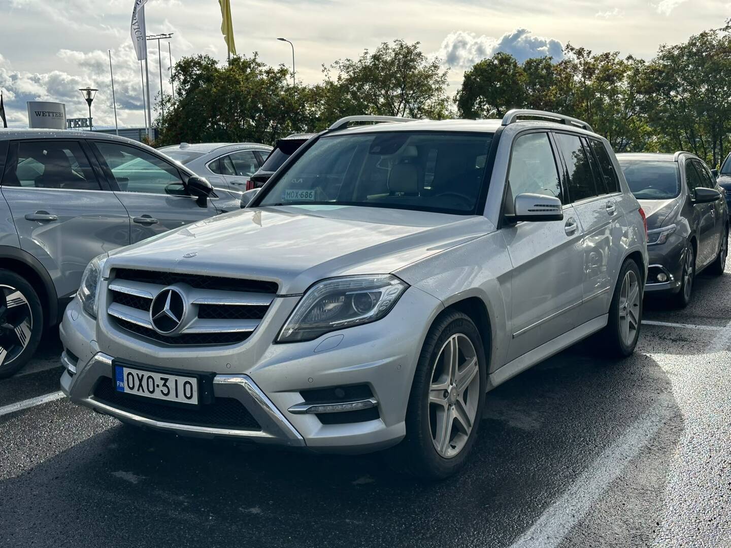 MERCEDES-BENZ GLK 350 CDI BE 4Matic A Business AMG - JUURI TULLUT! ** AMG sisä + ulko / Nahkaverhoilu / Penkinlämmittimet / Moottorilämmitin / Bluetooth / Kaistavahti / Vakionopeudensäädin ** ..paljon muuta!