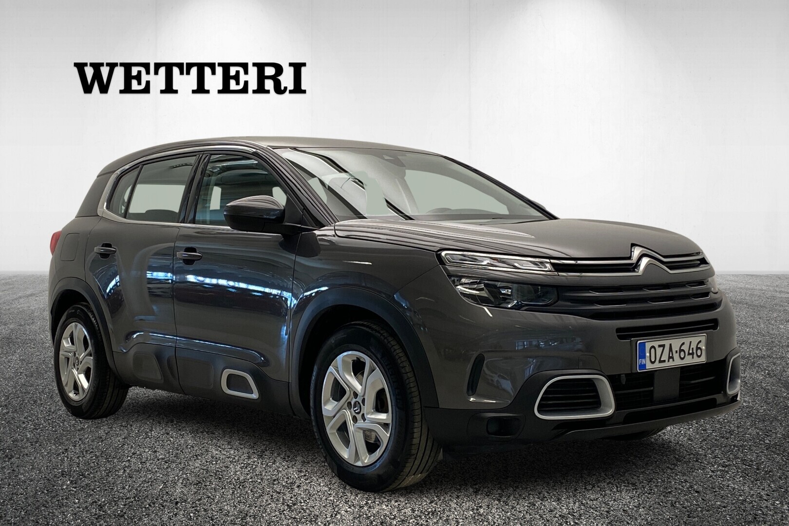 CITROEN C5 Aircross PureTech 130 Live EAT8 Automaatti - Vähän ajettu / Suomiauto / Kahdet renkaat aluilla / Vetokoukku