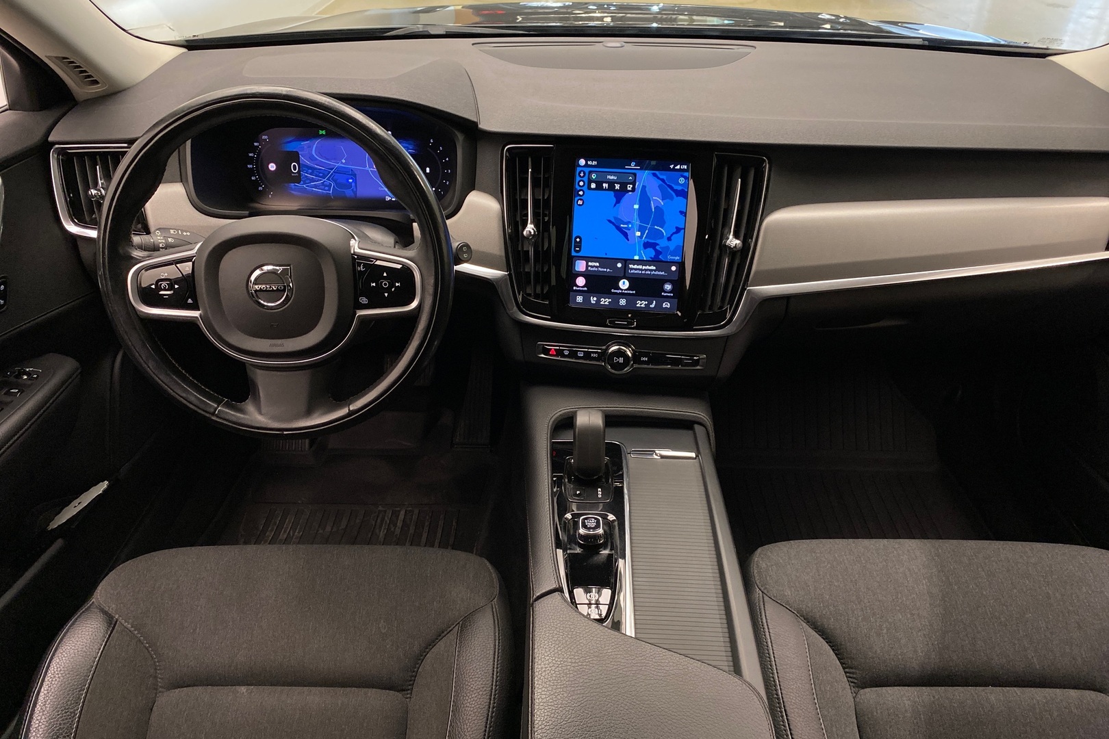 Volvo V90 B4 D-MHEV Momentum aut 2021, photo 7/34