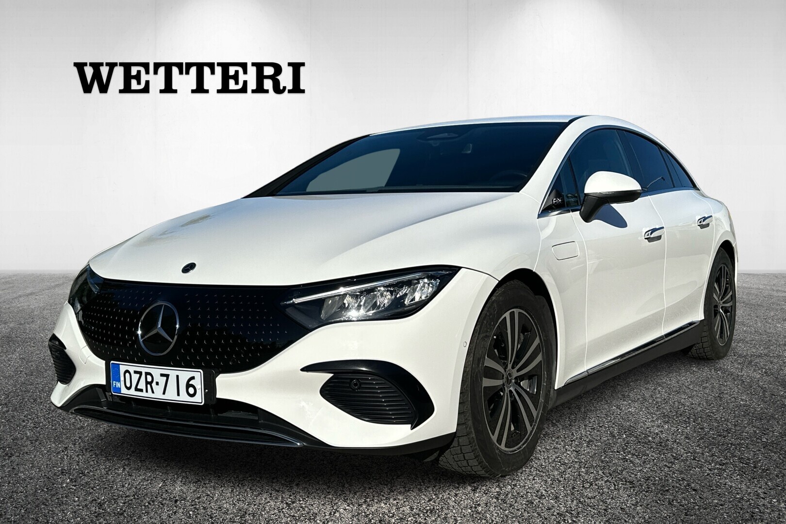MERCEDES-BENZ EQE 350 - /Suomi auto/Vetokoukku/Mukavuus-etuistuimet/Advanced Sound System/Advanced-paketti/Adaptiivinen kaukovaloavustin/Näyttöpaketti/Pysäköintipaketti/