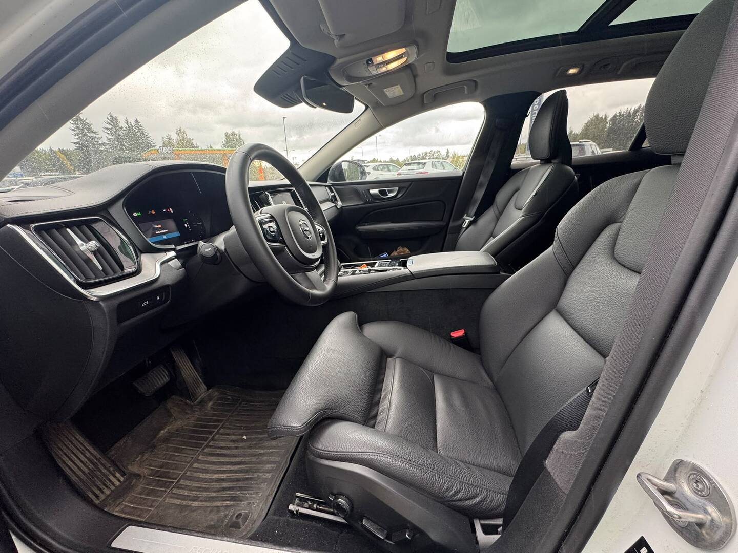 Volvo V60 2024, kuva 3/5