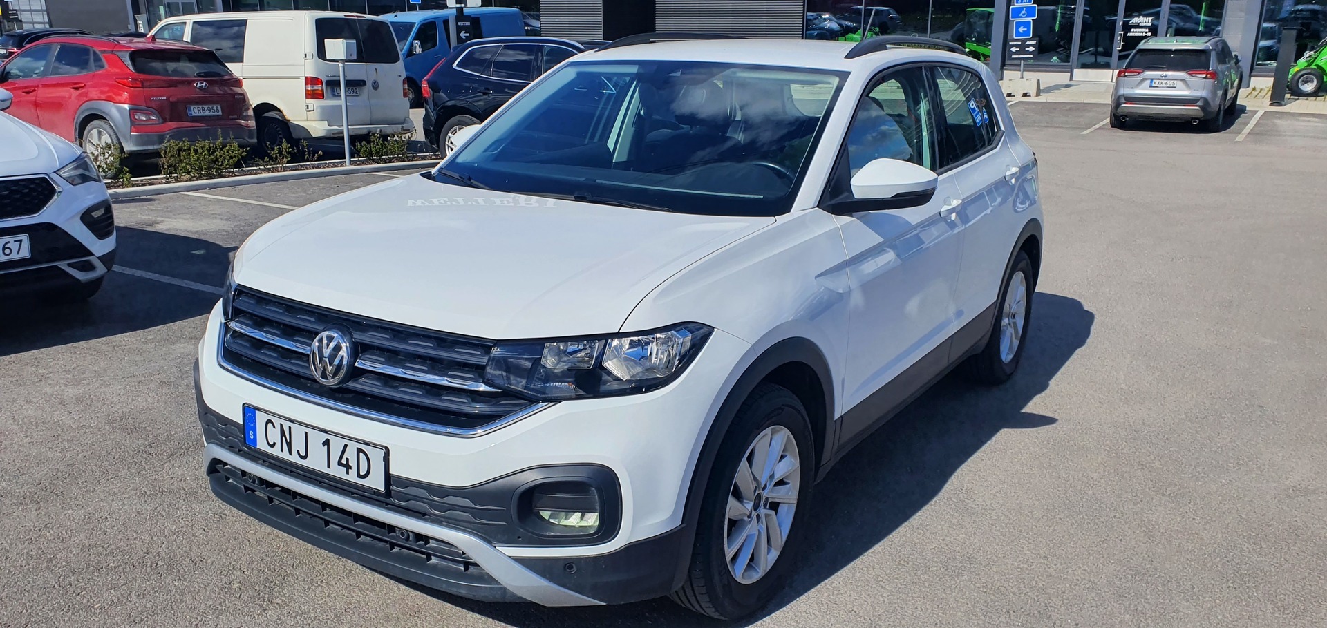 VOLKSWAGEN T-Cross 1,0 TSI 70 kW ** Automaatti-ilmastointi / Kuolleenkulman avustin / Kaistanpitoavustin / Isofix ** - BLIS / Tutkat / Automaatti-ilmastointi / Isofix