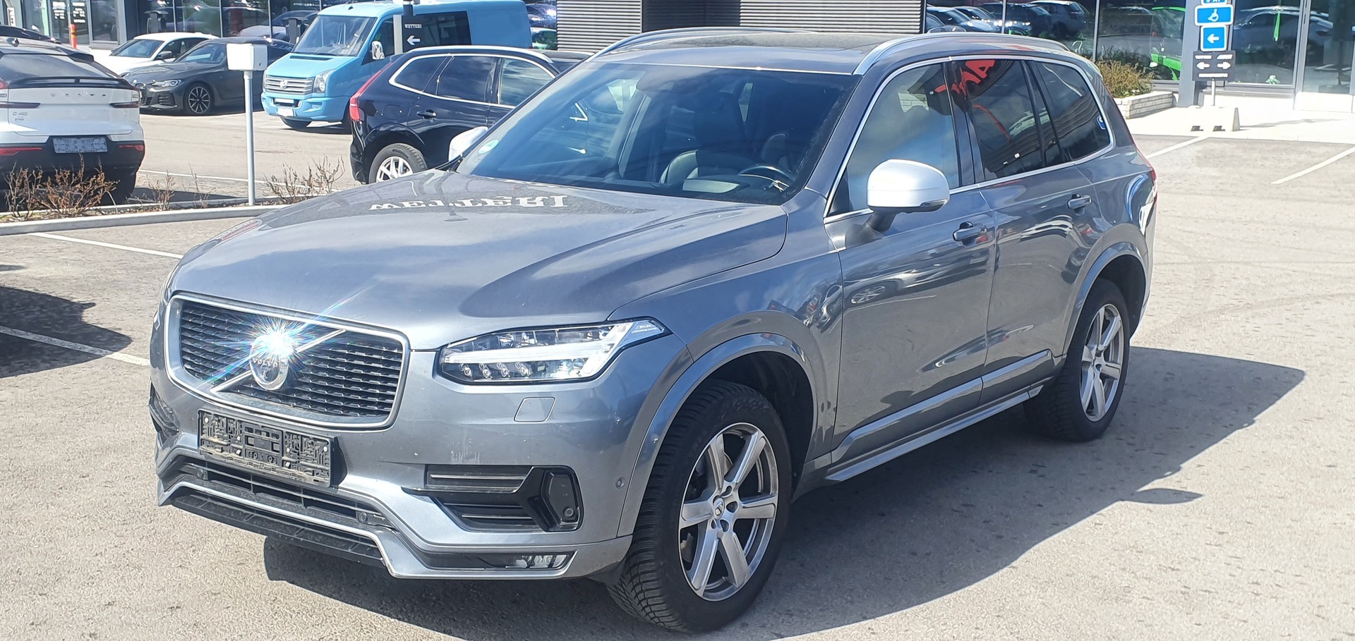VOLVO XC90 D5 AWD R-Design 7-p aut ** B&W / ACC / Webasto / Four-C / Panoraama / HUD / 360 / Koukku / Muistipenkit ** - ** Ilman AdBlue järjestelmää! ** 