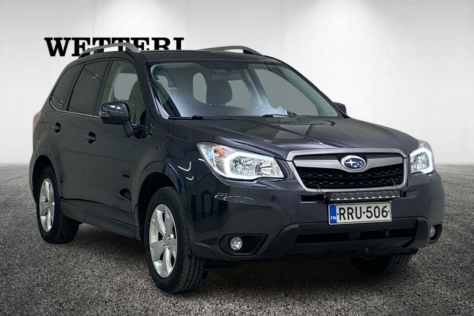 SUBARU Forester 2,0 XS CVT / Huoltokirja / Koukku / Sähköpenkki / Takalasit tummat / Aut.ilmastointi / Vakkari / Neliveto