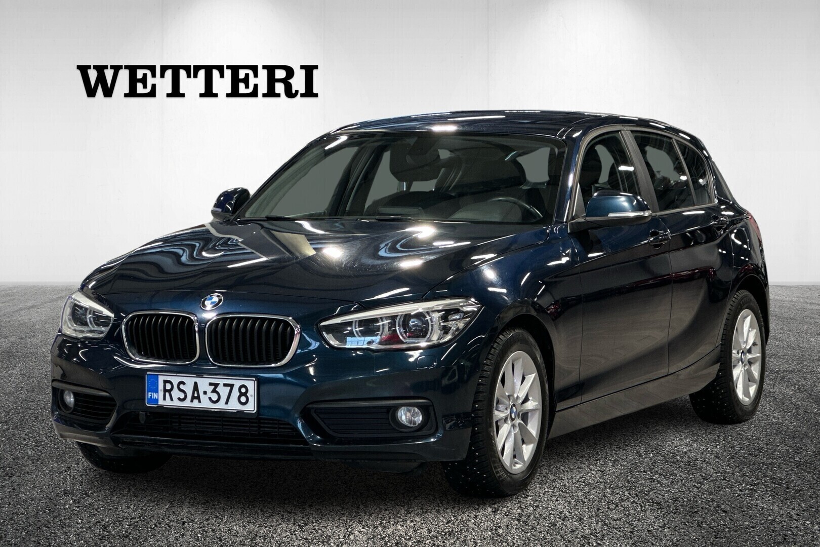 BMW 118 F20 Hatchback 118i A Business - Suomi-Auto / Bluetooth / Tutkat / Penkinlämmittimet / Ilmastointi / Merkkiliikkeen huoltokirja / 