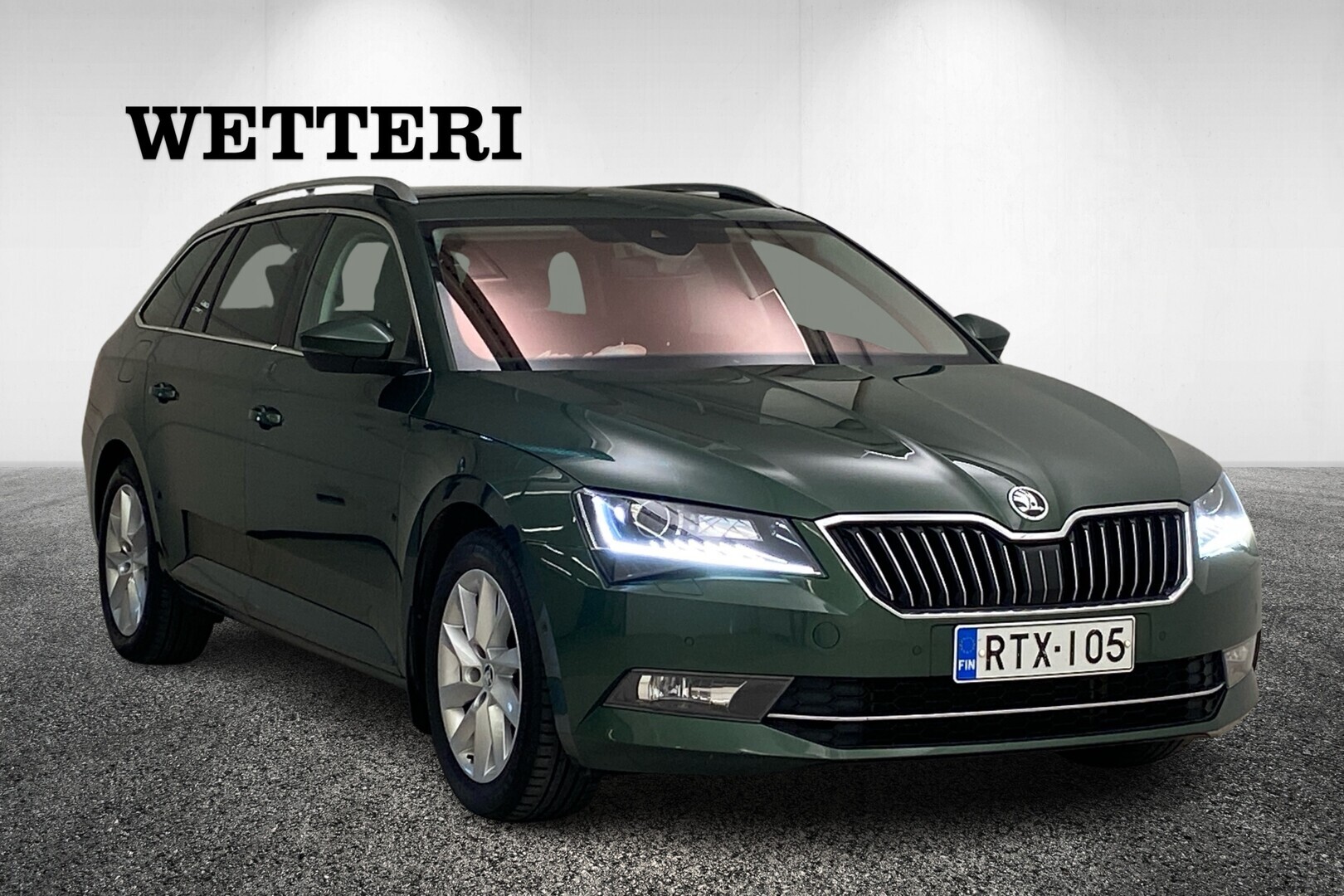 SKODA Superb Combi 1,5 TSI ACT Style BusinessLine DSG Autom / Merkkihuollettu / Koukku / Webasto / Avaimeton / Navi / Muistipenkki