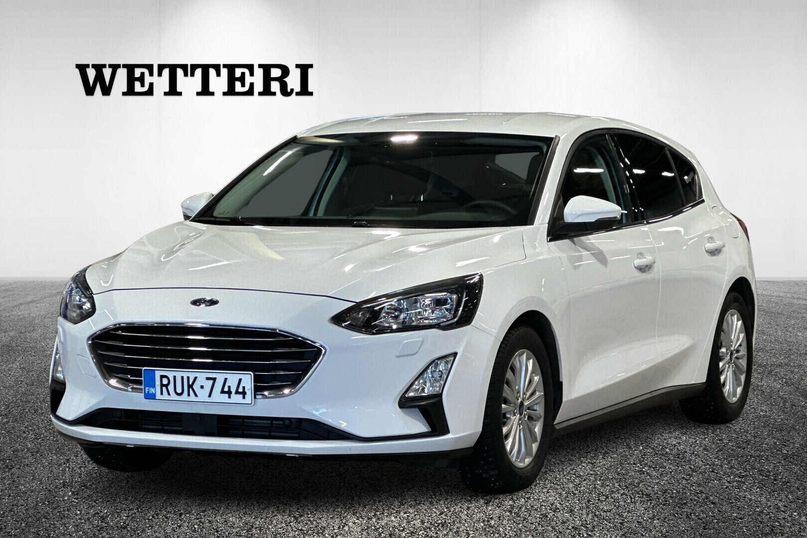 FORD Focus 1,0 EcoBoost 125hv A8 Titanium 5-ovinen / 1-om.Suomiauto / Koukku / LED - Ketjukoneella! / Navigointi / Digimittaristo / Vetokoukku / Peruutuskamera / Vakkari