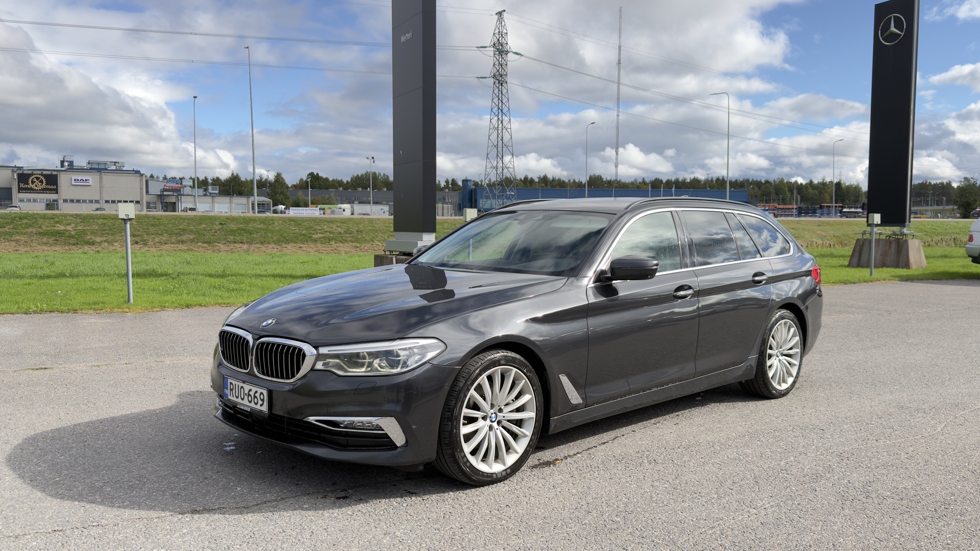 BMW 540 G31 Touring 540d A xDrive Business Sport / Näillä varusteilla ei ole montaa! - ** Tulossa myyntiin / kysy lisää myyjältä mika.myllykangas@wetteri.fi / 0417311818 myös whatsapp **
